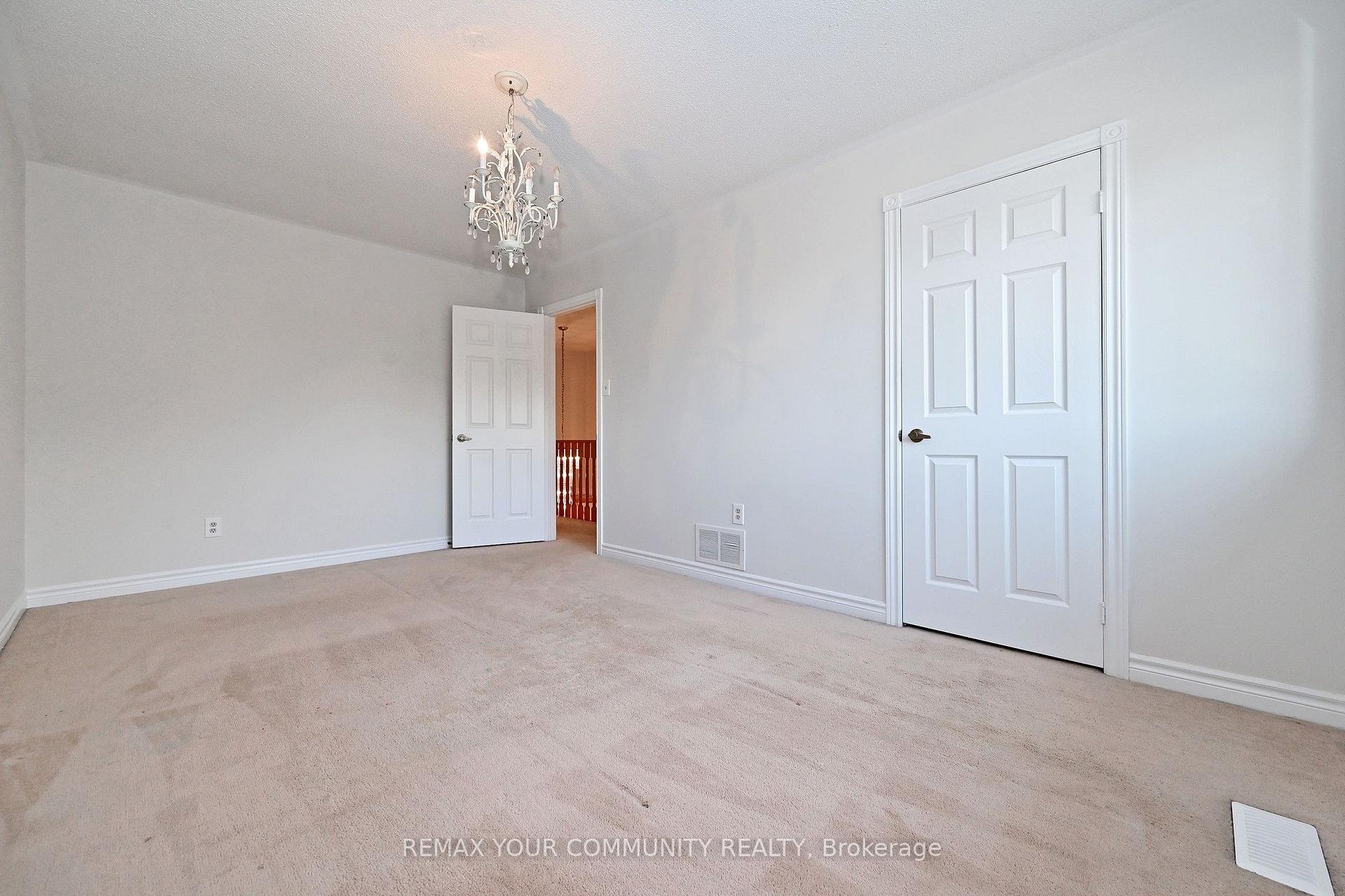 Photo 42 of 38 Muster Court, Markham, Buttonville — HOMEH