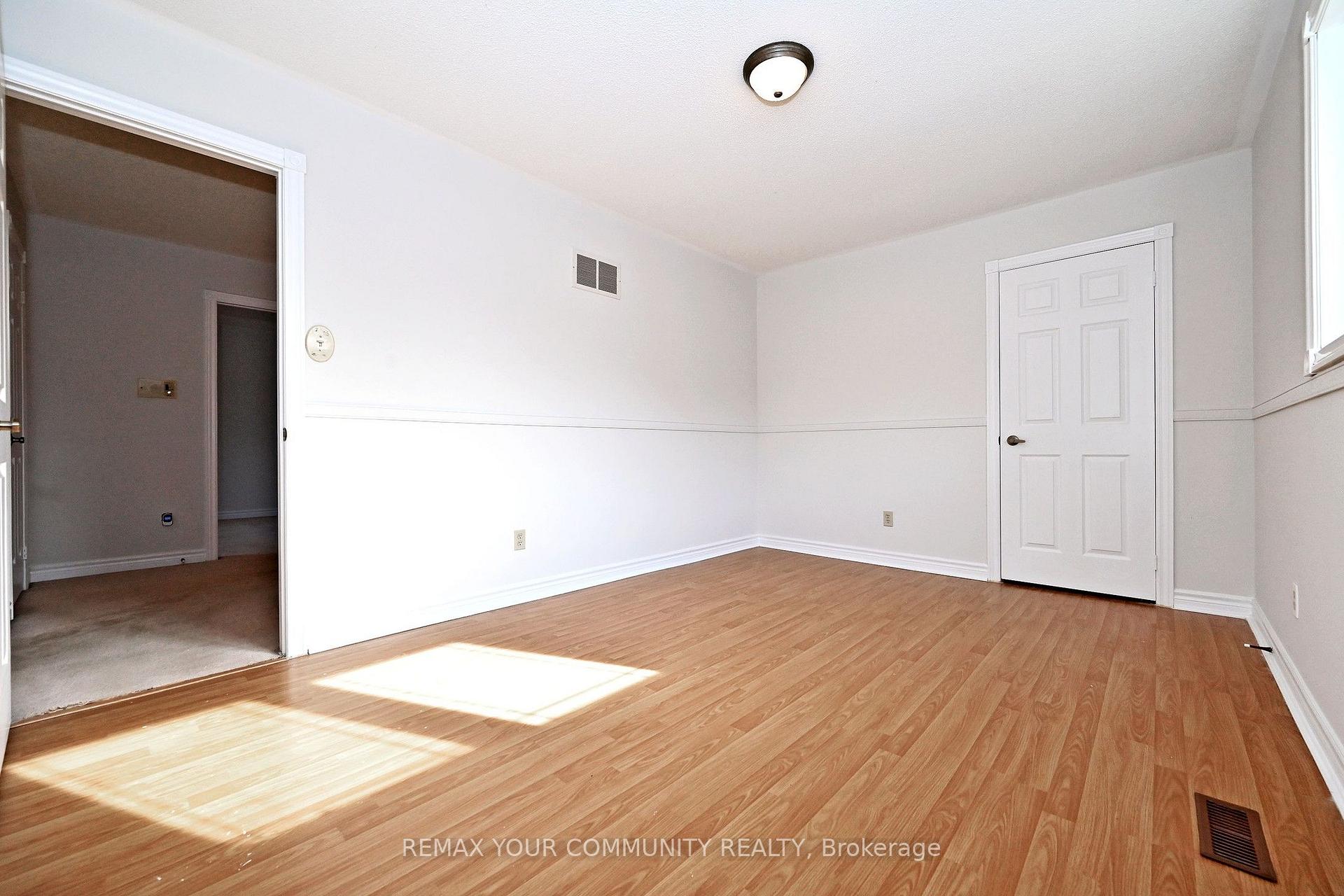 Photo 49 of 38 Muster Court, Markham, Buttonville — HOMEH