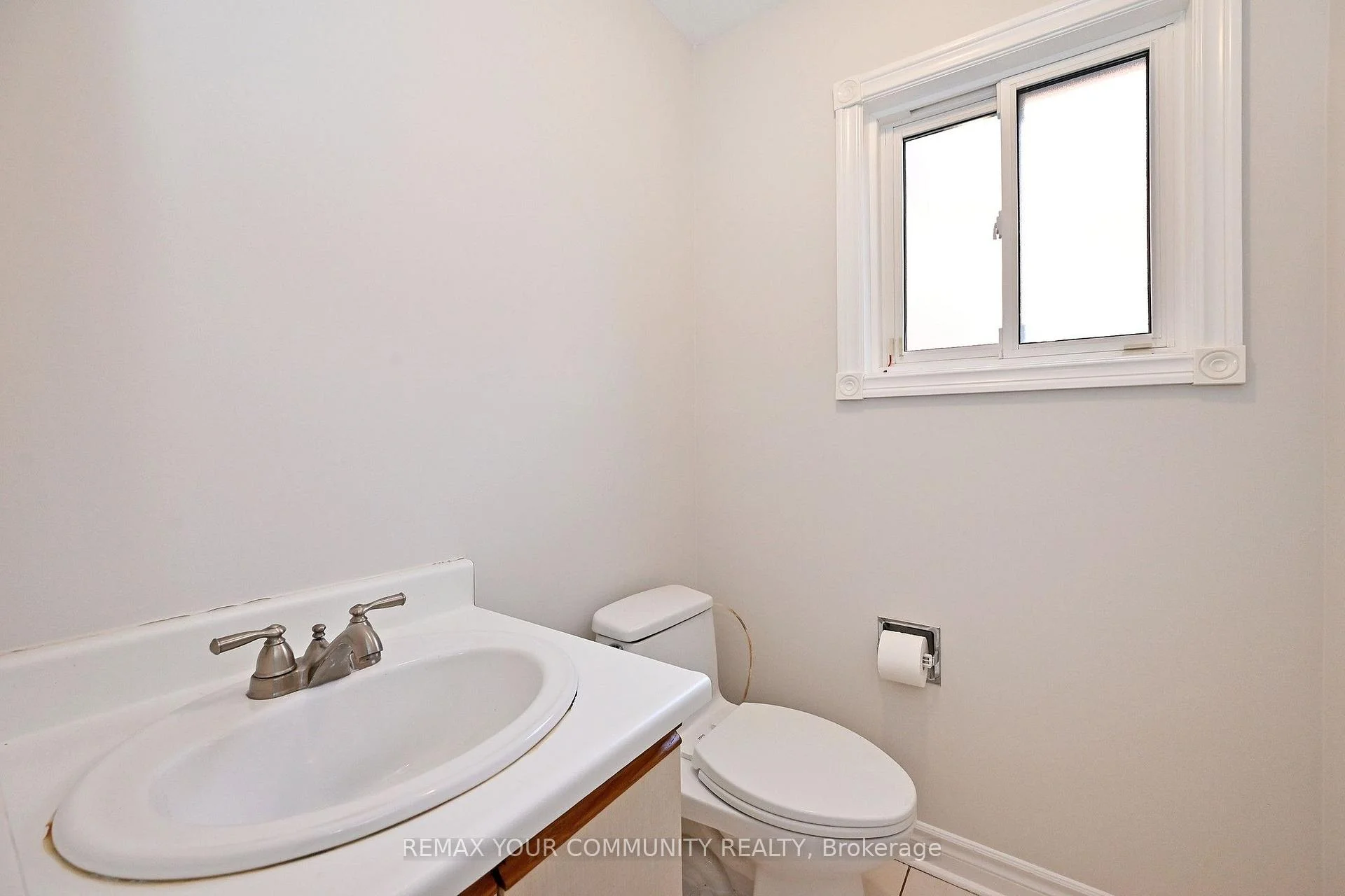 Photo 25 of 38 Muster Court, Markham, Buttonville — HOMEH