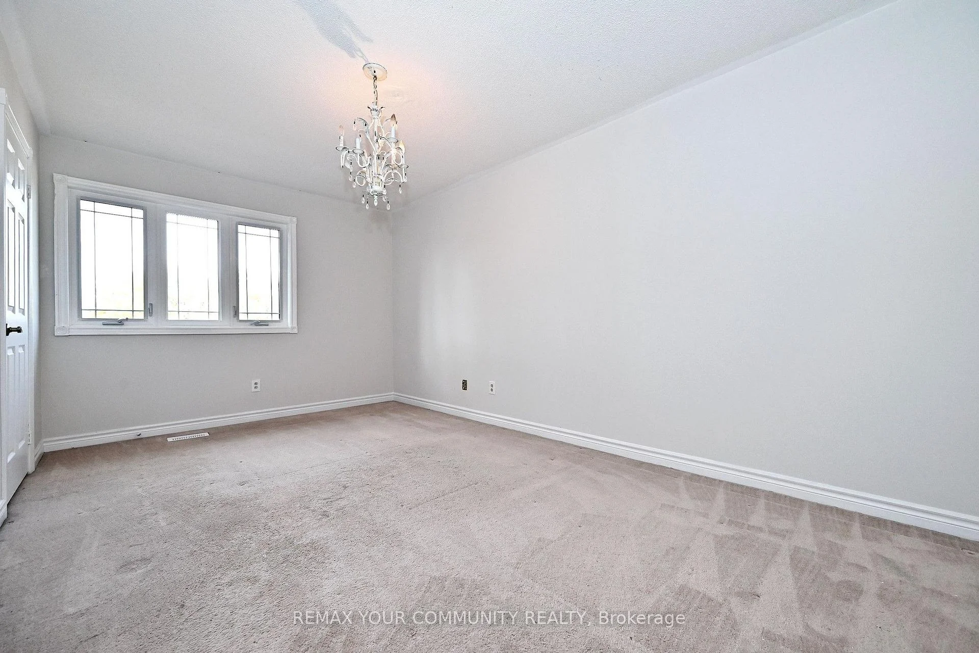 Photo 40 of 38 Muster Court, Markham, Buttonville — HOMEH