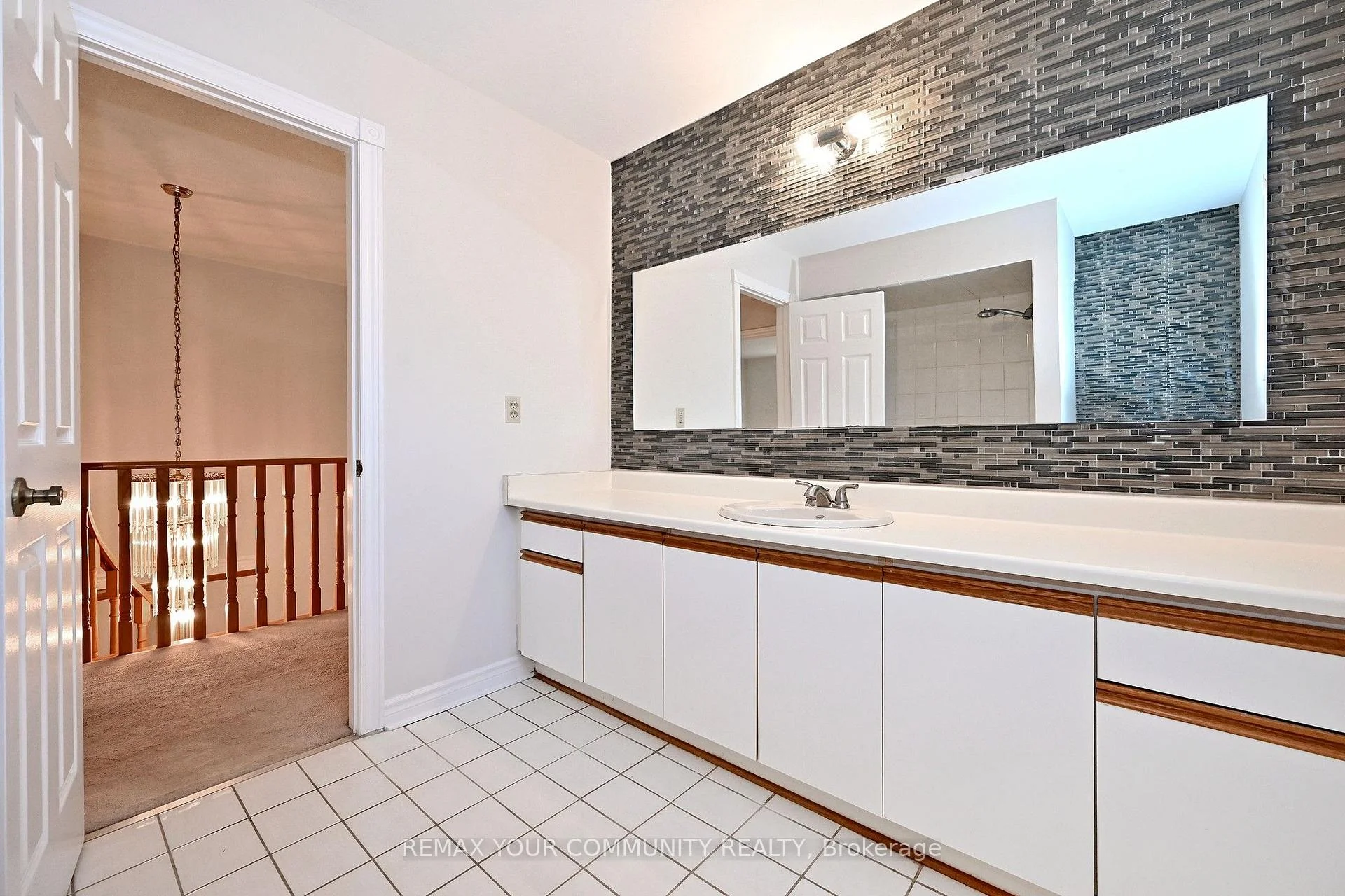 Photo 52 of 38 Muster Court, Markham, Buttonville — HOMEH