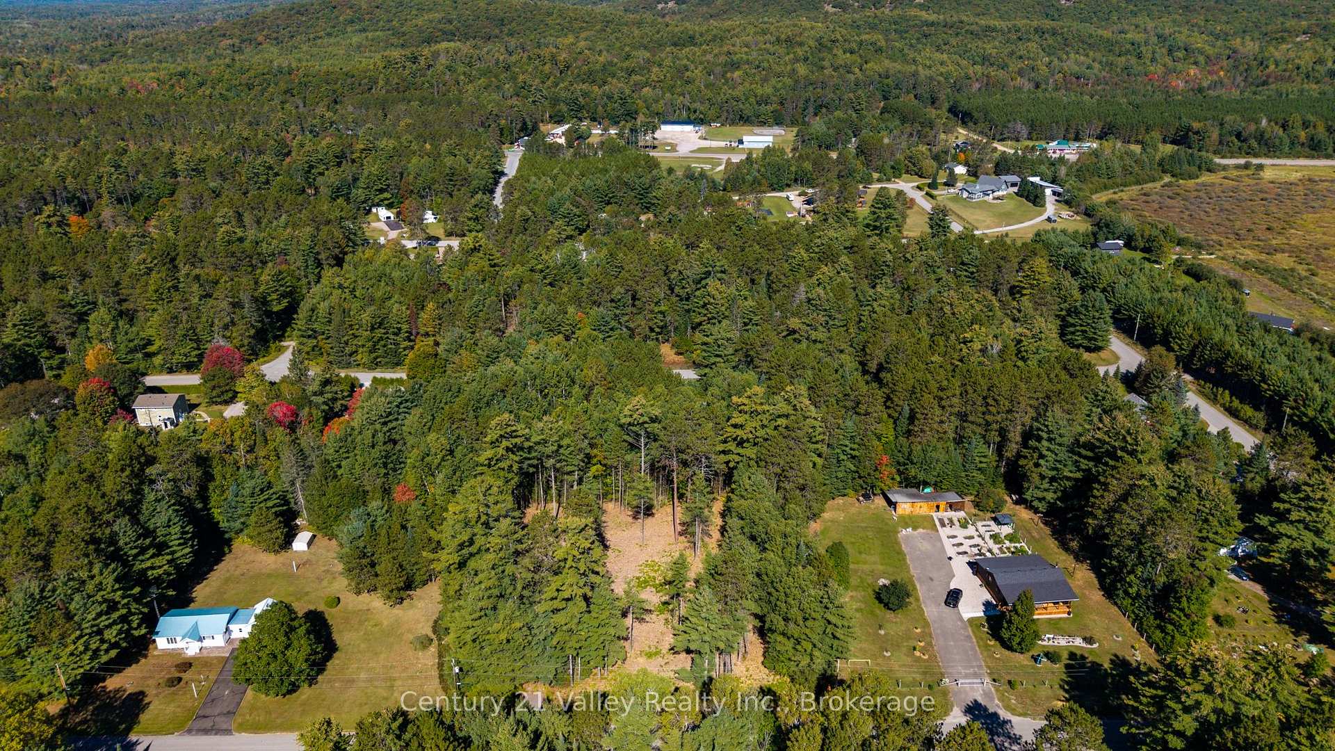 Photo 6 of 536 Pine Street, Greater Madawaska, Greater Madawaska — HOMEH