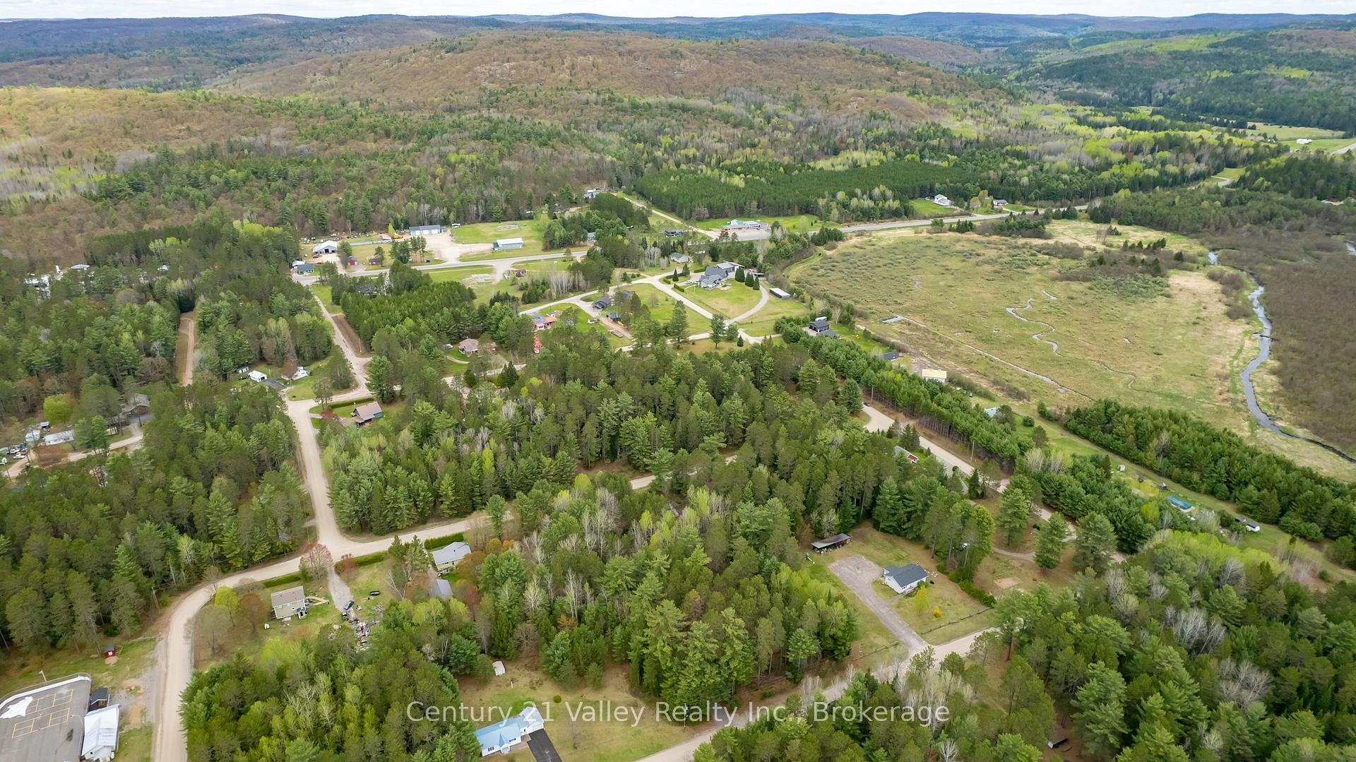Photo 30 of 536 Pine Street, Greater Madawaska, Greater Madawaska — HOMEH