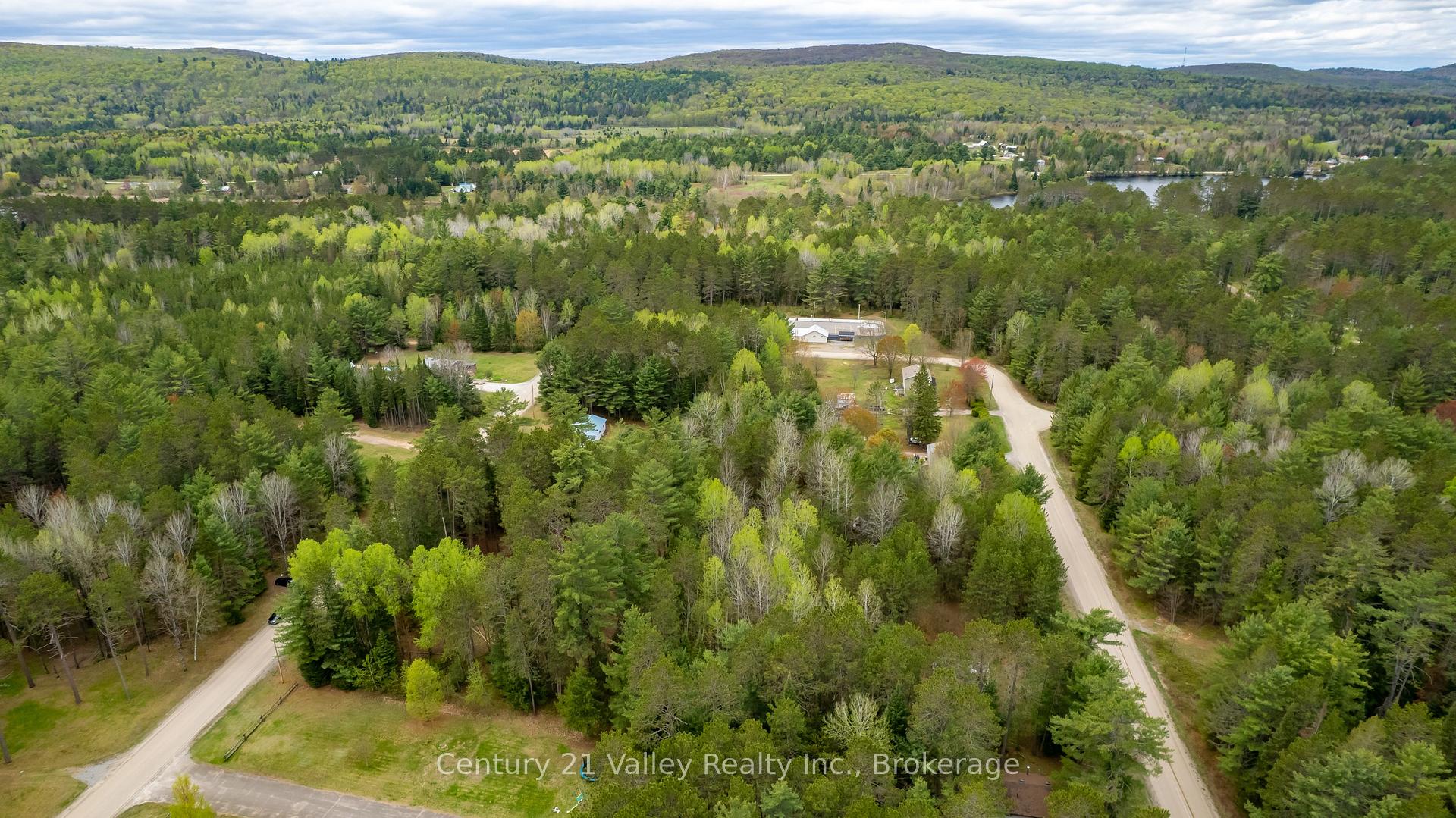 Photo 35 of 536 Pine Street, Greater Madawaska, Greater Madawaska — HOMEH