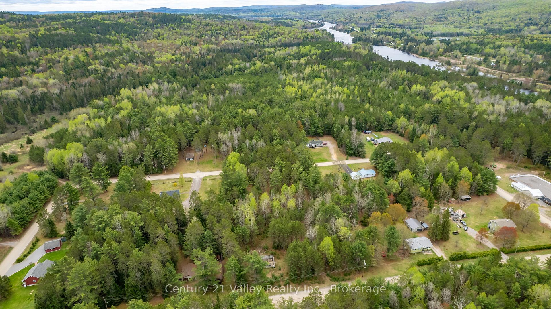 Photo 36 of 536 Pine Street, Greater Madawaska, Greater Madawaska — HOMEH