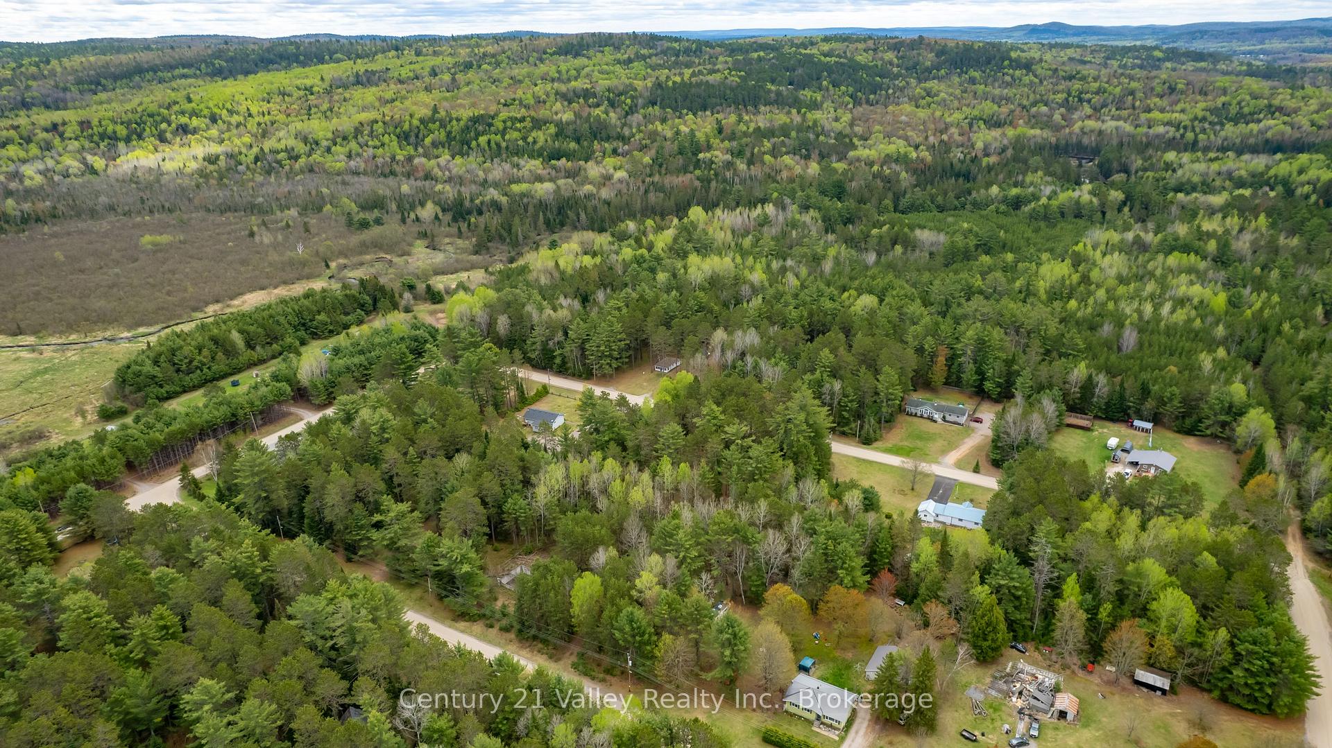 Photo 37 of 536 Pine Street, Greater Madawaska, Greater Madawaska — HOMEH