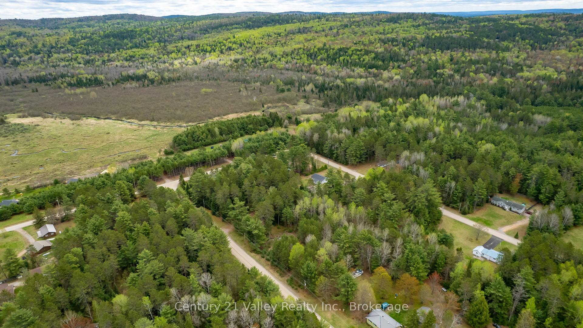 Photo 38 of 536 Pine Street, Greater Madawaska, Greater Madawaska — HOMEH
