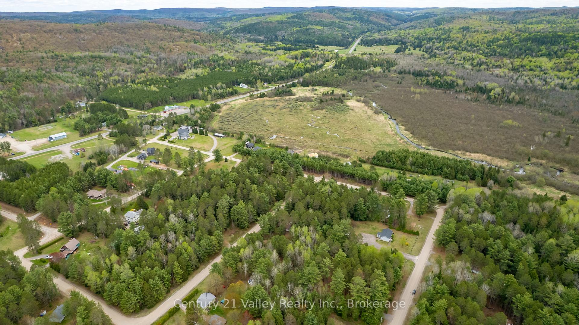 Photo 41 of 536 Pine Street, Greater Madawaska, Greater Madawaska — HOMEH