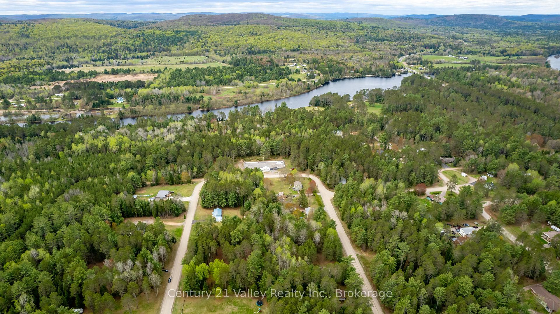 Photo 44 of 536 Pine Street, Greater Madawaska, Greater Madawaska — HOMEH
