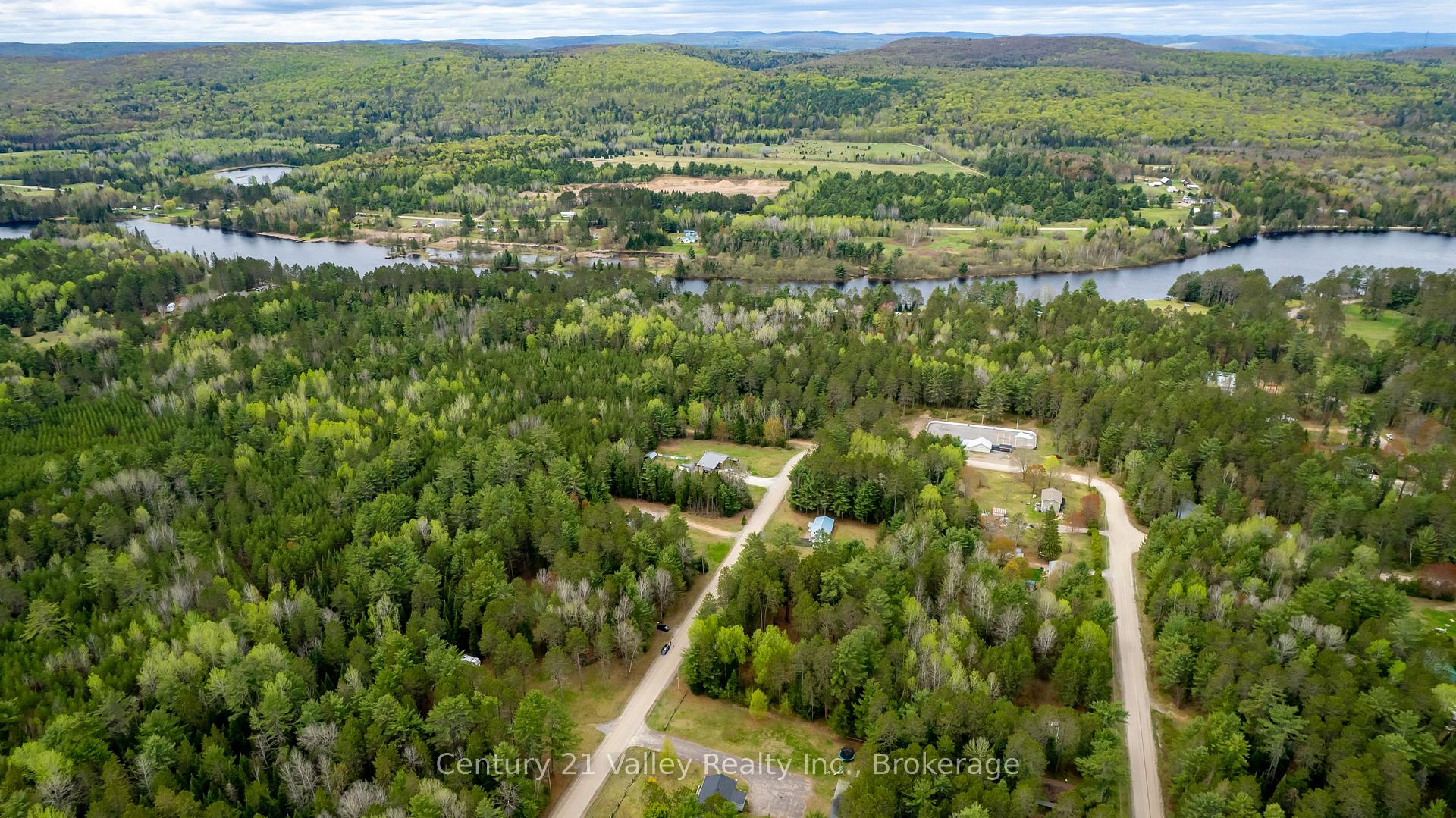 Photo 45 of 536 Pine Street, Greater Madawaska, Greater Madawaska — HOMEH