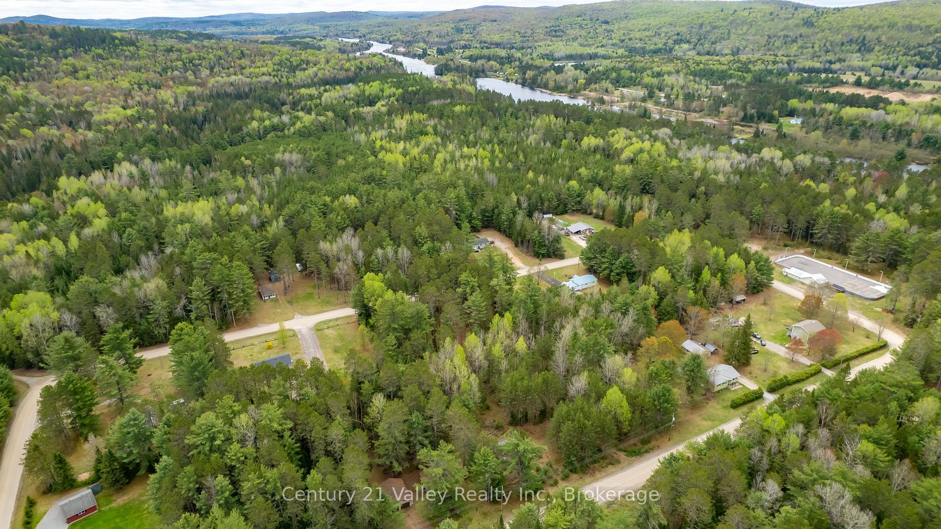 Photo 48 of 536 Pine Street, Greater Madawaska, Greater Madawaska — HOMEH