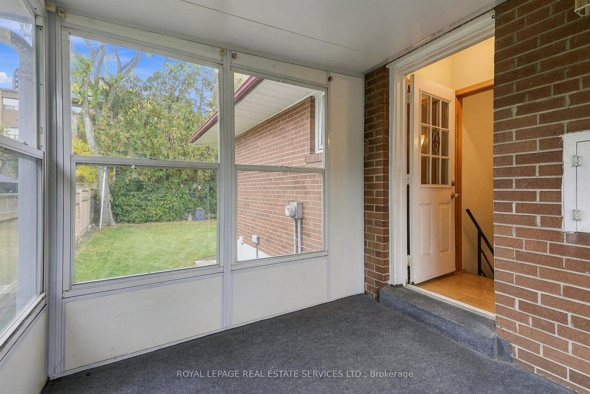 Photo 31 of 30 Vanguard Drive, Etobicoke, Islington-City Centre West — HOMEH