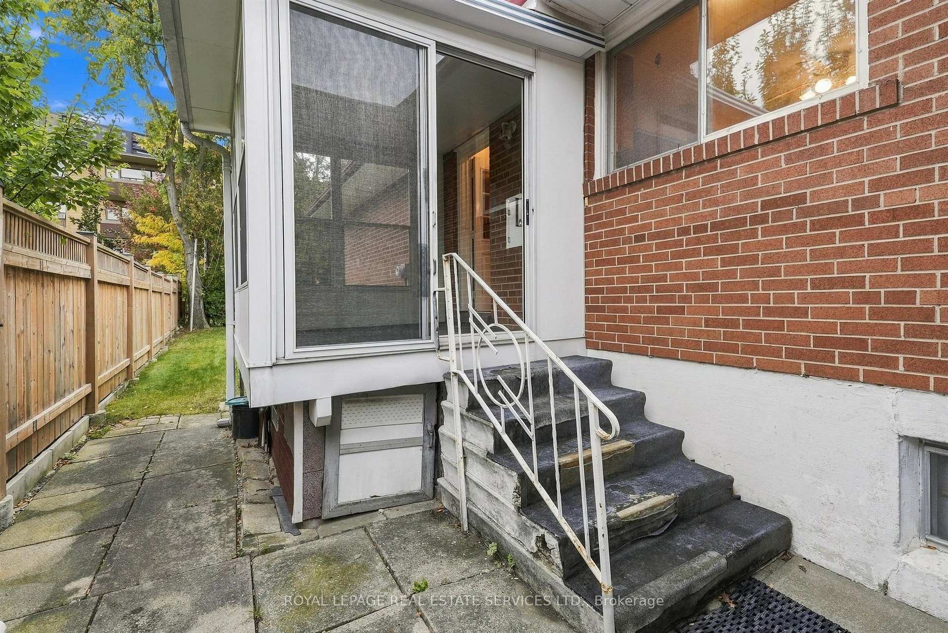 Photo 35 of 30 Vanguard Drive, Etobicoke, Islington-City Centre West — HOMEH