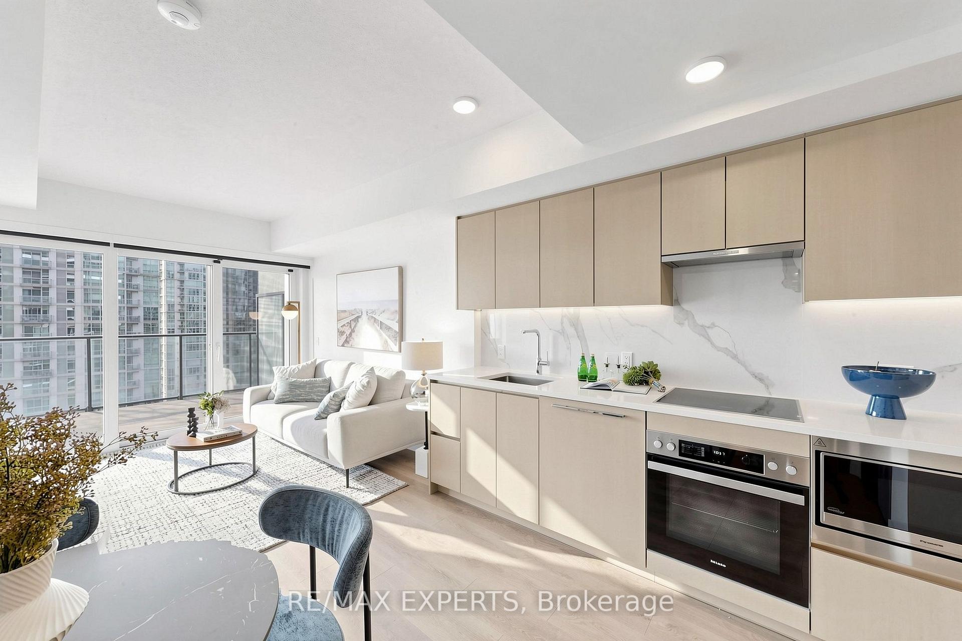 Photo 12 of Unit 2208, 1 Concord Way, Toronto, Waterfront Communities — HOMEH
