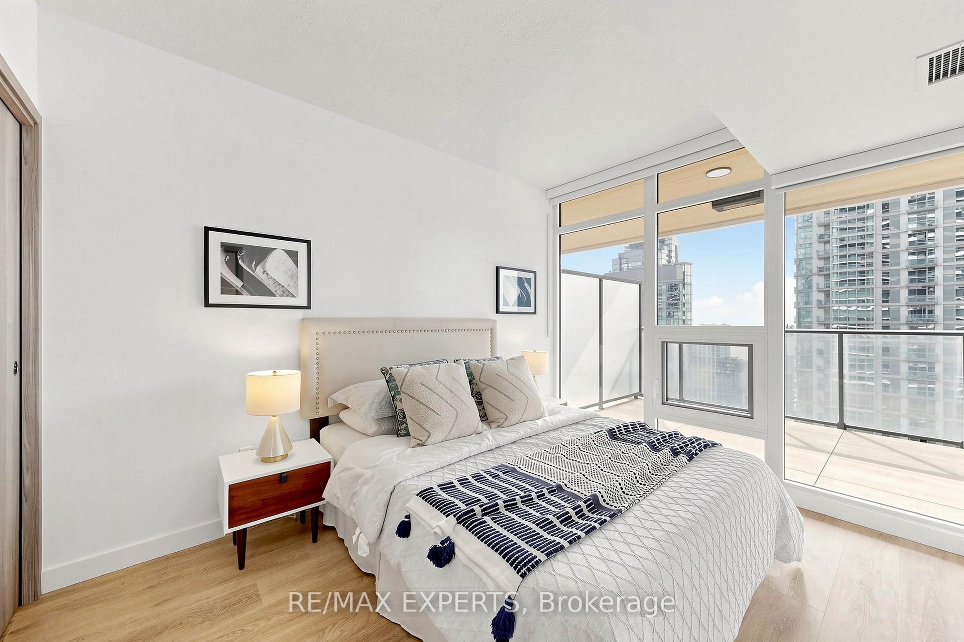 Photo 14 of Unit 2208, 1 Concord Way, Toronto, Waterfront Communities — HOMEH