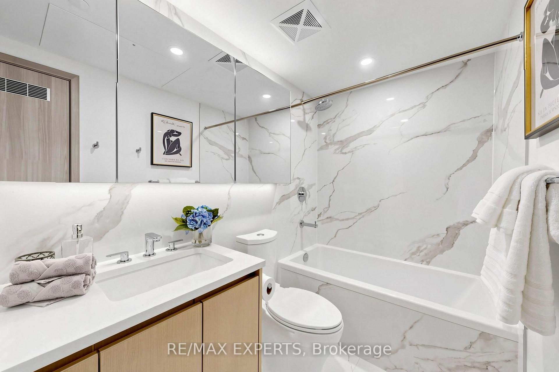 Photo 17 of Unit 2208, 1 Concord Way, Toronto, Waterfront Communities — HOMEH