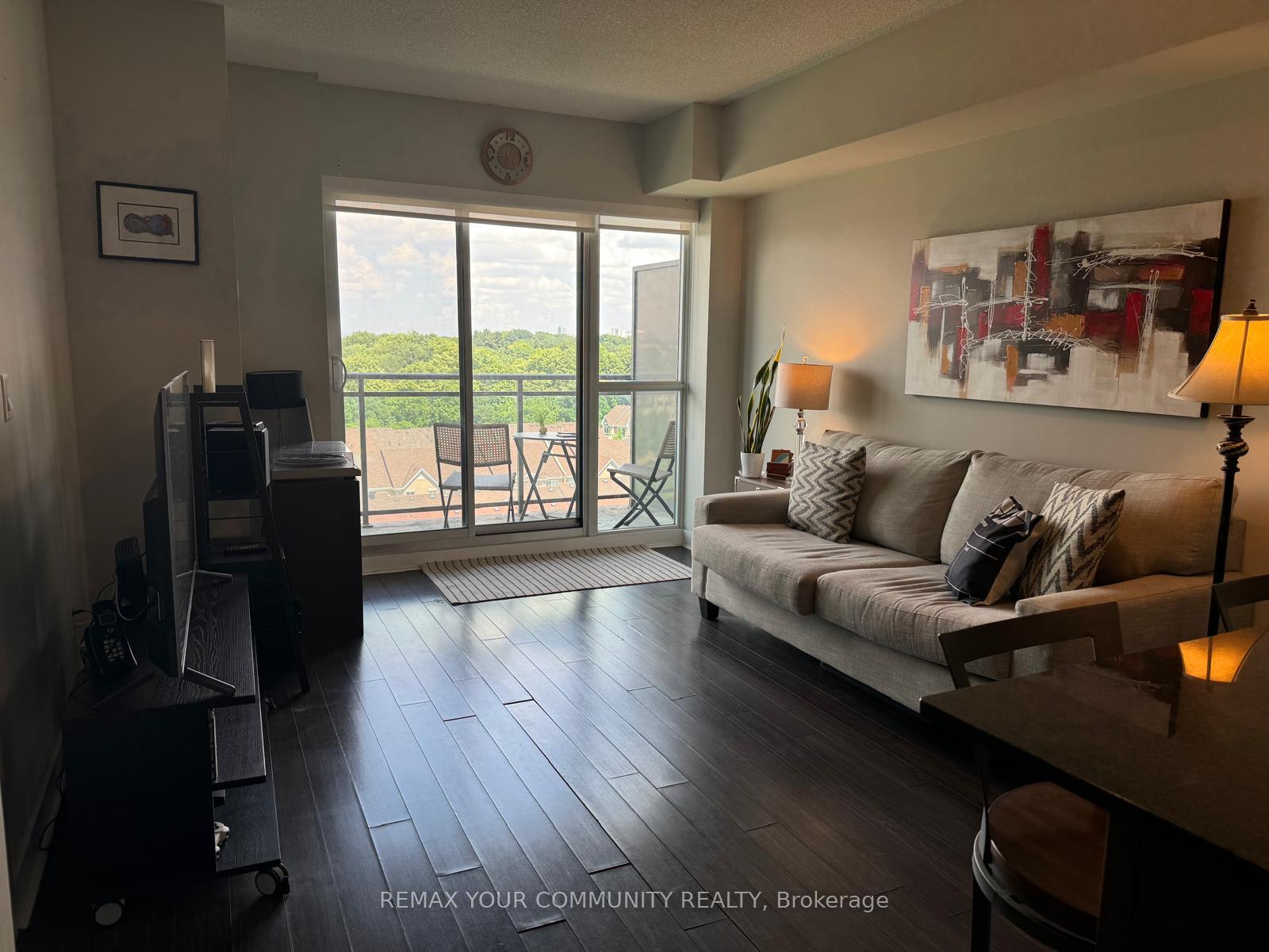 Photo 11 of Unit 827, 120 Dallimore Circle, North York, Banbury-Don Mills — HOMEH