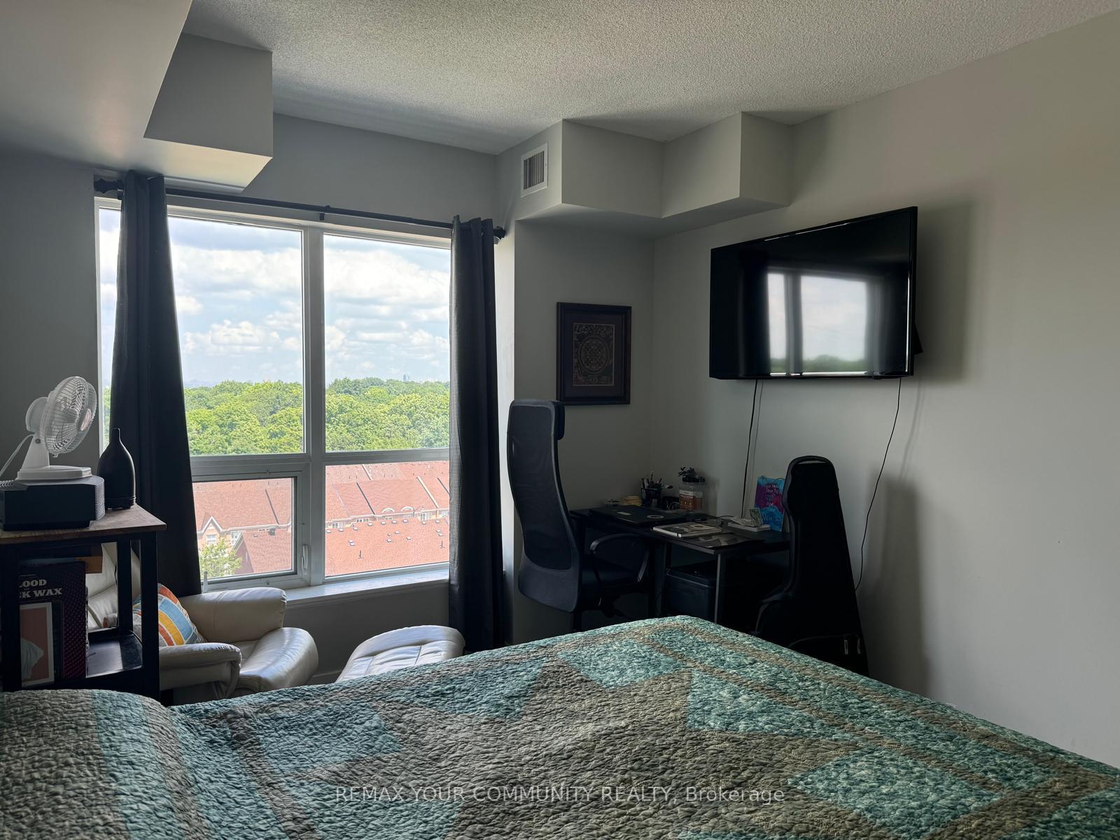 Photo 17 of Unit 827, 120 Dallimore Circle, North York, Banbury-Don Mills — HOMEH