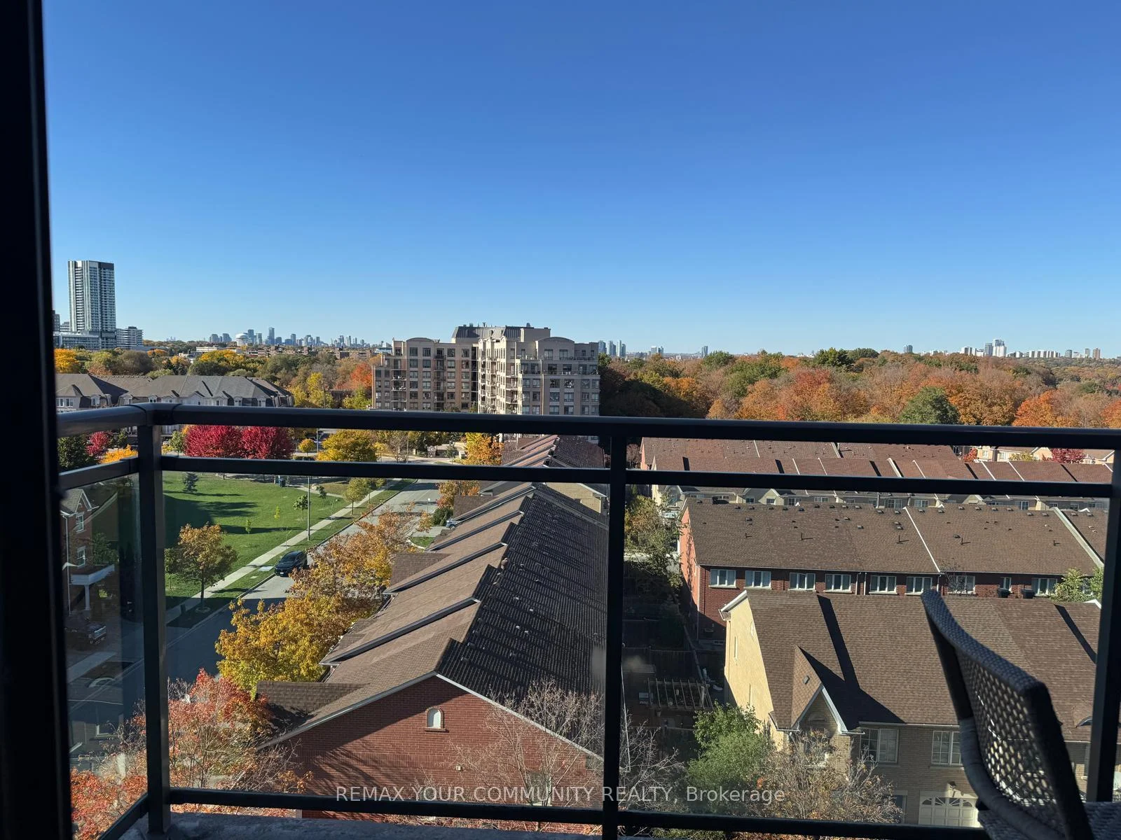 Photo 7 of Unit 827, 120 Dallimore Circle, North York, Banbury-Don Mills — HOMEH