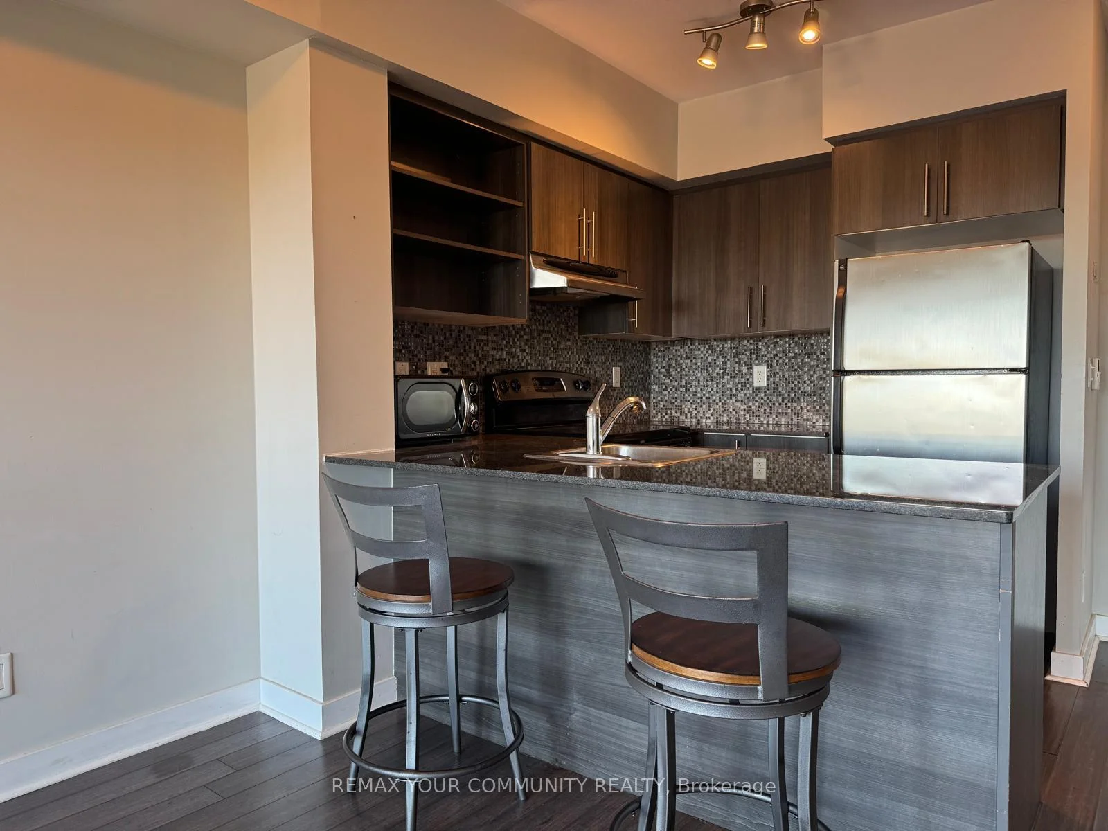 Photo 25 of Unit 827, 120 Dallimore Circle, North York, Banbury-Don Mills — HOMEH