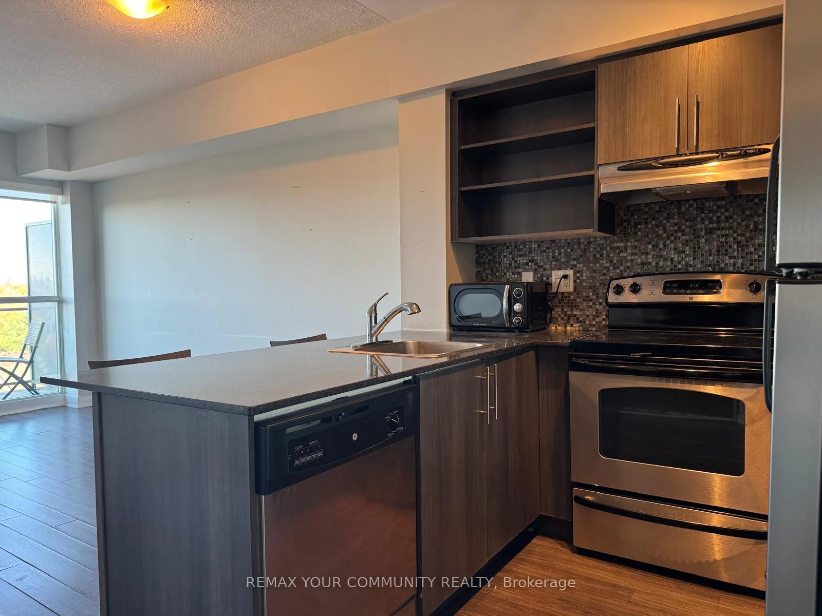 Photo 28 of Unit 827, 120 Dallimore Circle, North York, Banbury-Don Mills — HOMEH