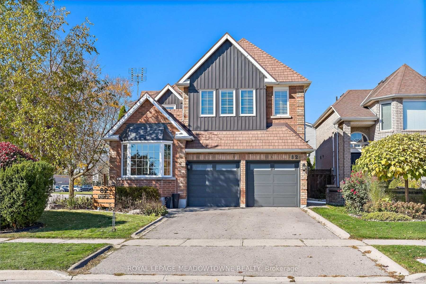 Photo 1 of 82 Eaton Street, Halton Hills, Georgetown — HOMEH