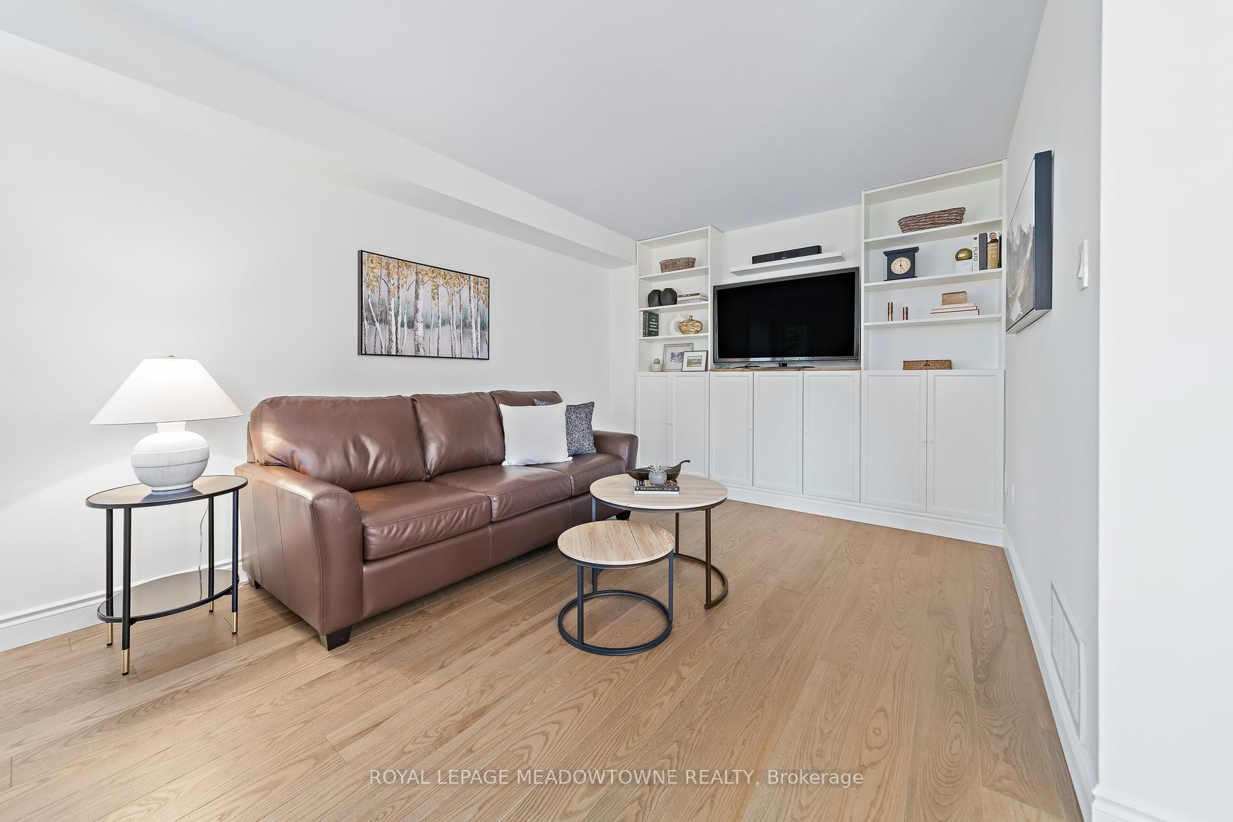 Photo 12 of 82 Eaton Street, Halton Hills, Georgetown — HOMEH