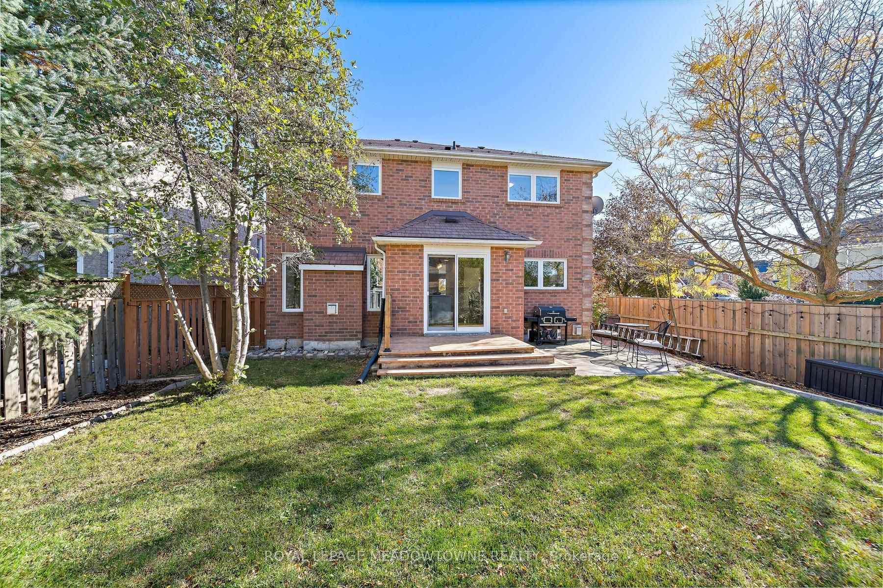 Photo 49 of 82 Eaton Street, Halton Hills, Georgetown — HOMEH