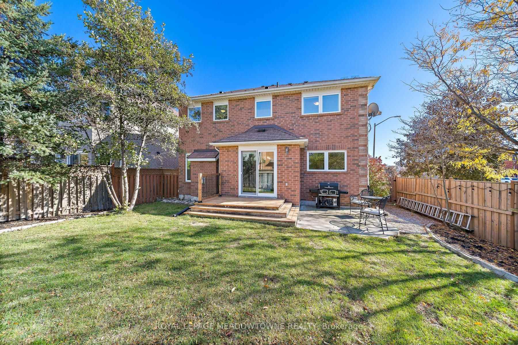 Photo 50 of 82 Eaton Street, Halton Hills, Georgetown — HOMEH