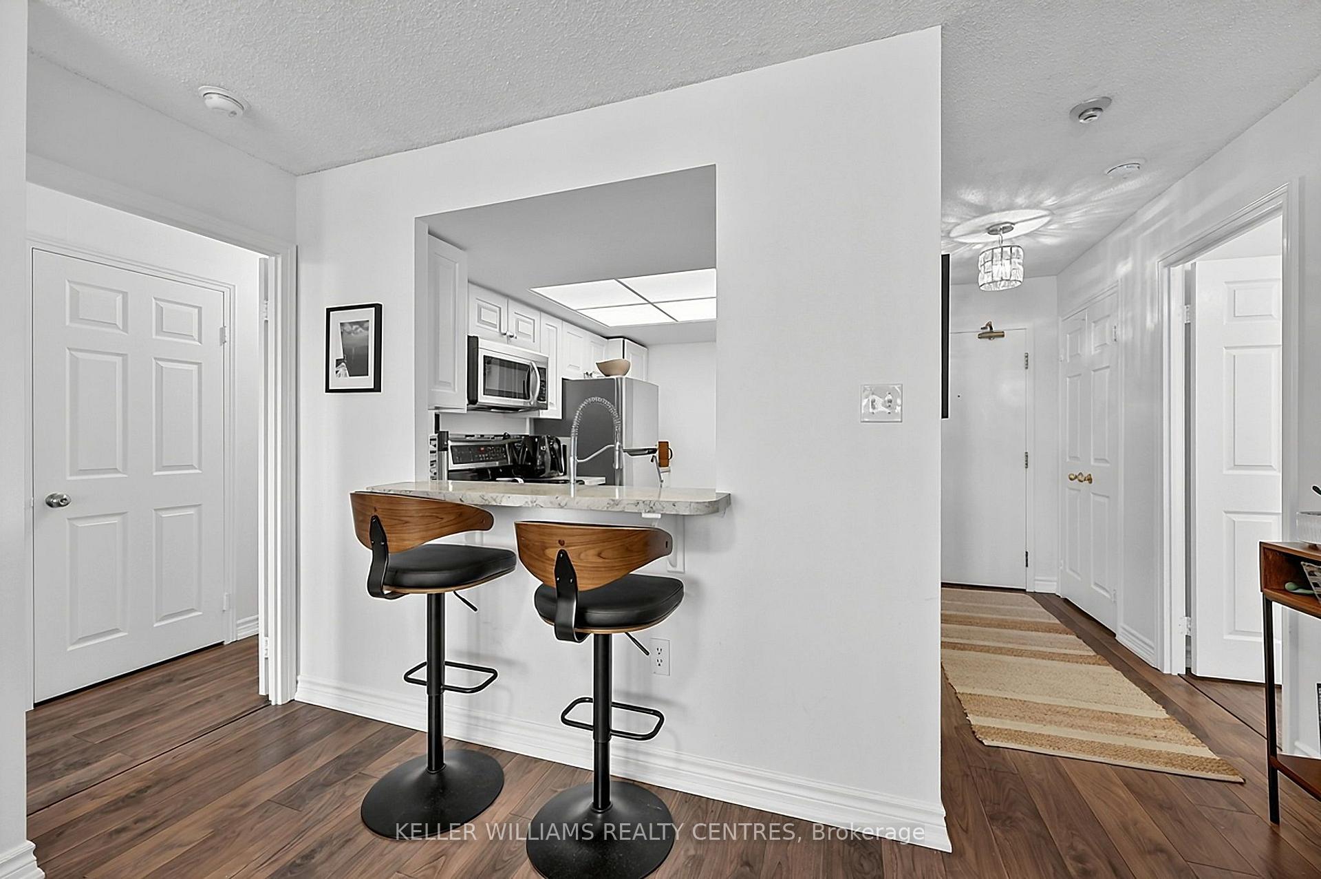 Photo 12 of Unit 408, 270 Davis Drive, Newmarket, Central Newmarket — HOMEH