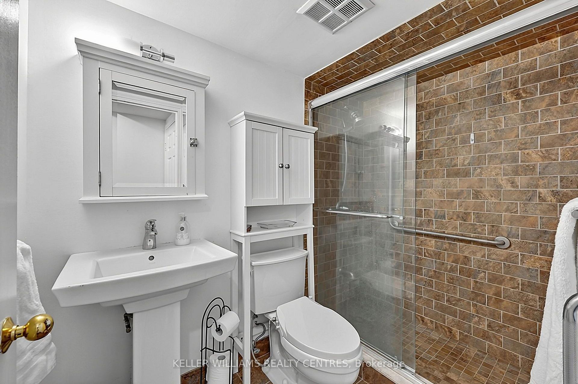 Photo 27 of Unit 408, 270 Davis Drive, Newmarket, Central Newmarket — HOMEH