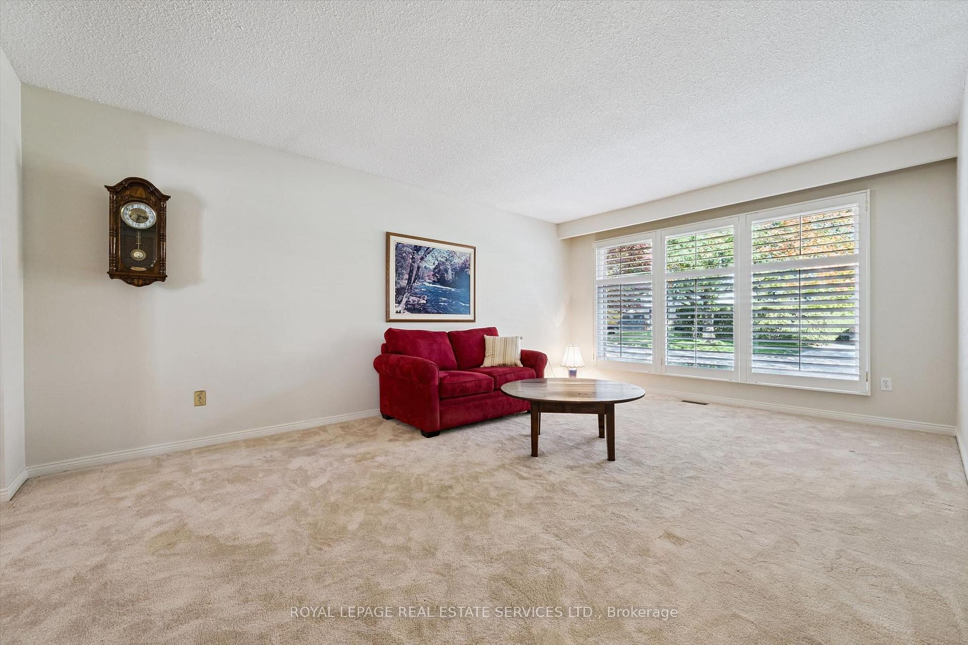 Photo 7 of 200 All Saints Crescent, Oakville, Ford — HOMEH