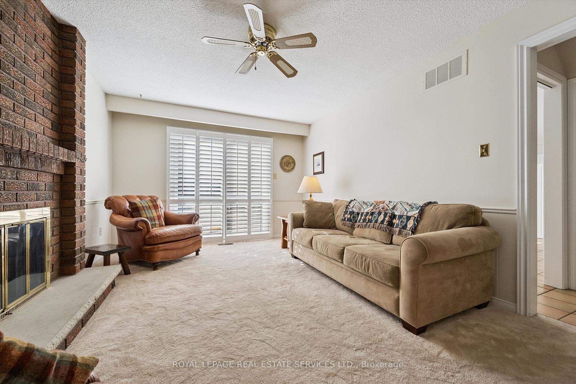 Photo 18 of 200 All Saints Crescent, Oakville, Ford — HOMEH