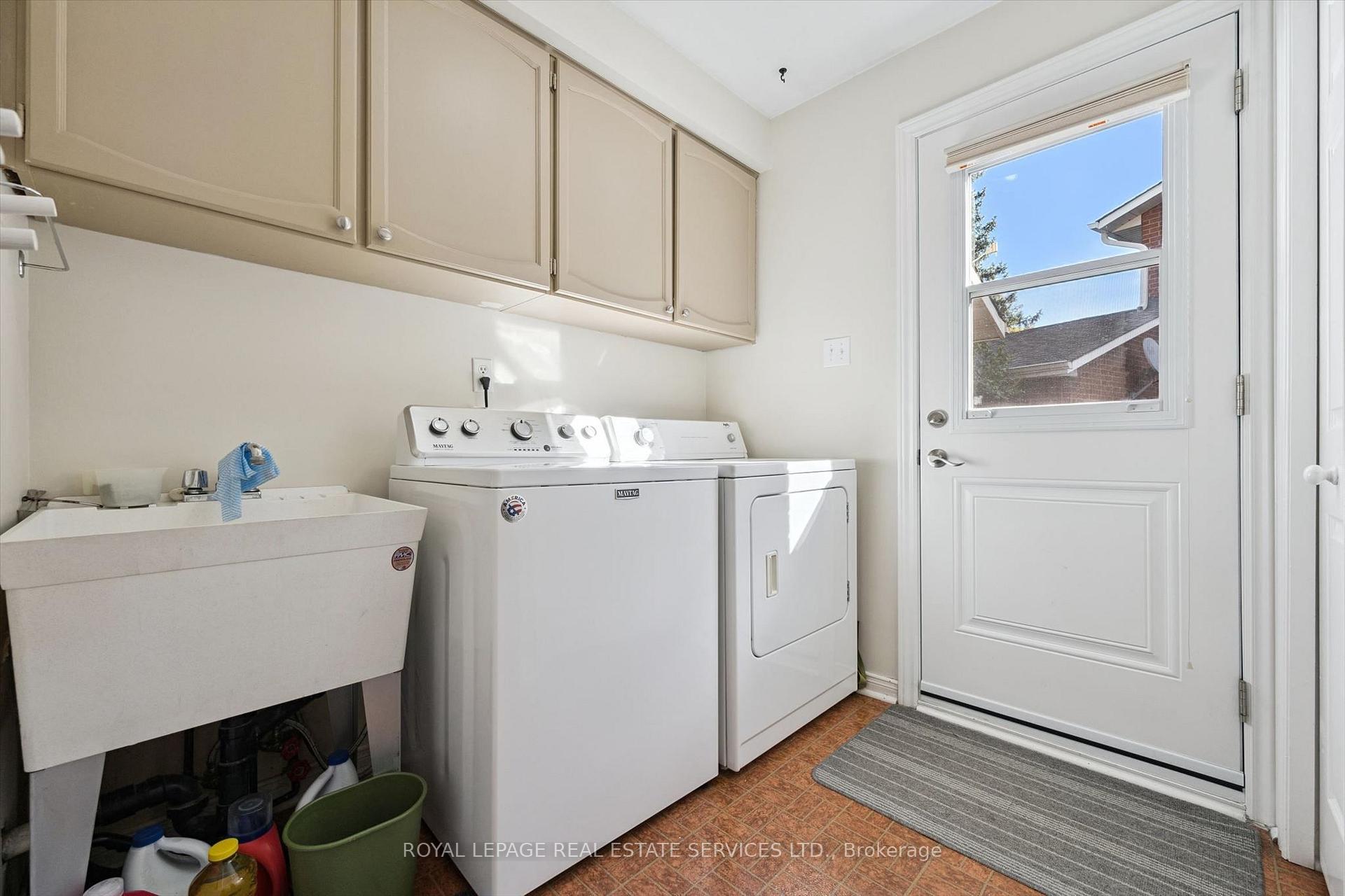 Photo 21 of 200 All Saints Crescent, Oakville, Ford — HOMEH