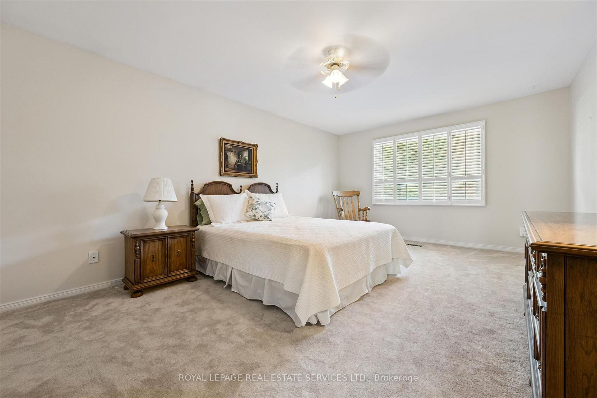Photo 25 of 200 All Saints Crescent, Oakville, Ford — HOMEH