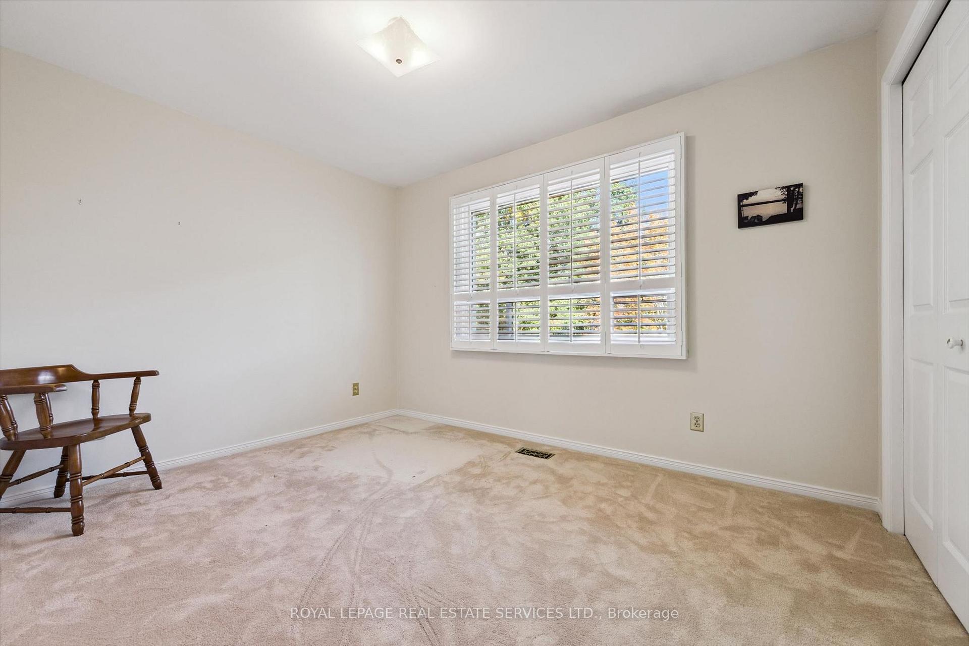 Photo 34 of 200 All Saints Crescent, Oakville, Ford — HOMEH