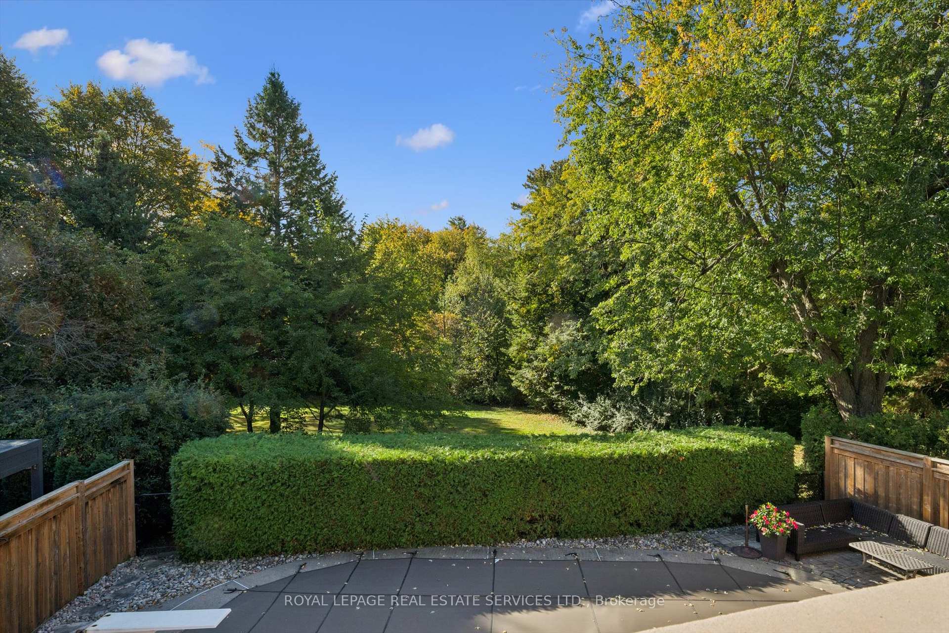 Photo 43 of 200 All Saints Crescent, Oakville, Ford — HOMEH