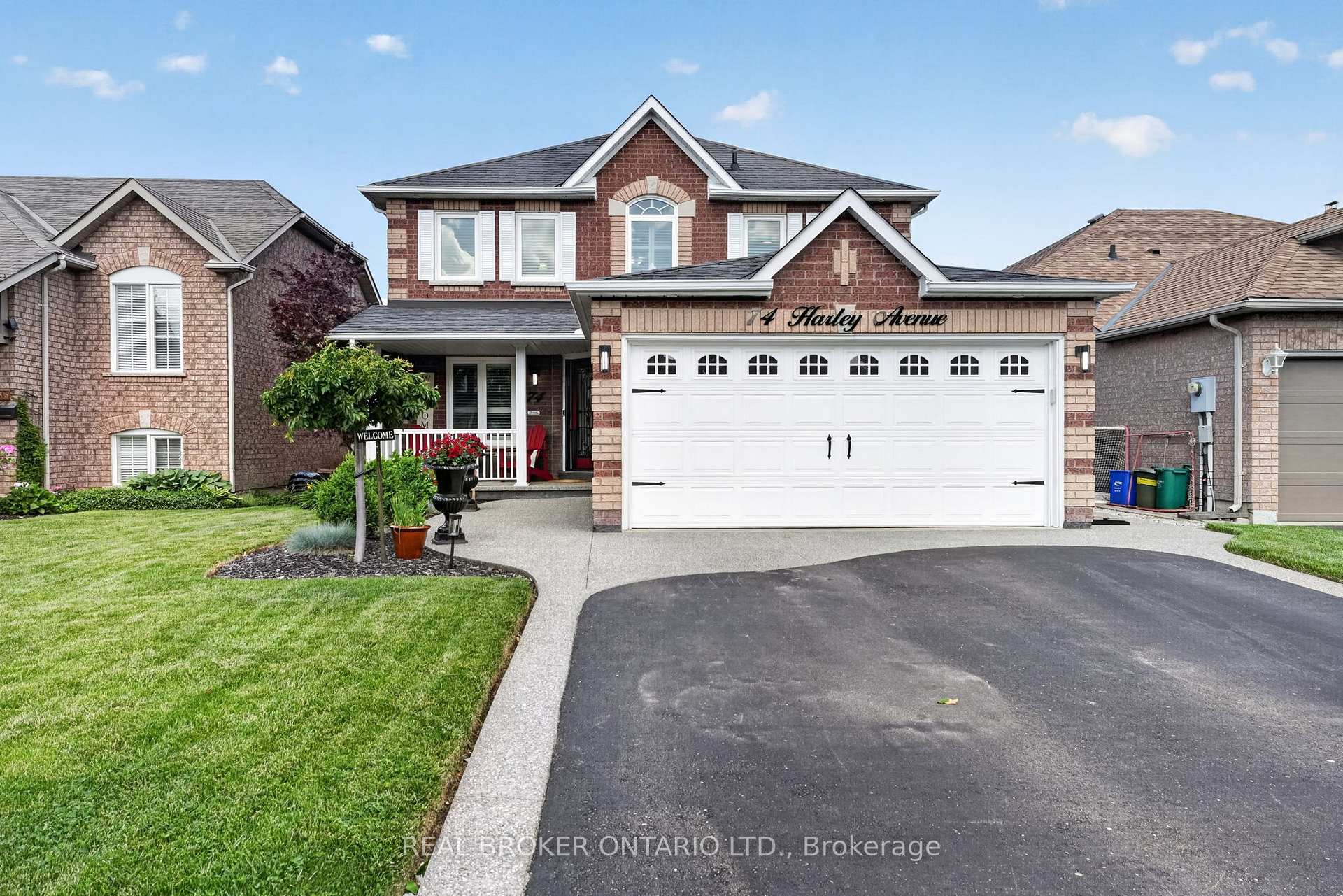 Photo 3 of 74 Harley Avenue, Halton Hills, Georgetown — HOMEH