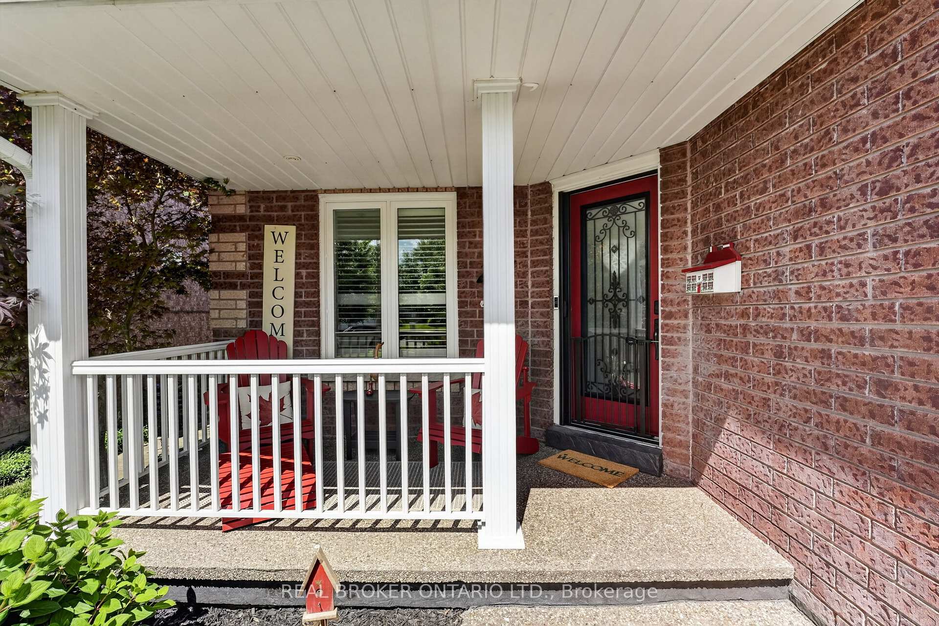 Photo 4 of 74 Harley Avenue, Halton Hills, Georgetown — HOMEH