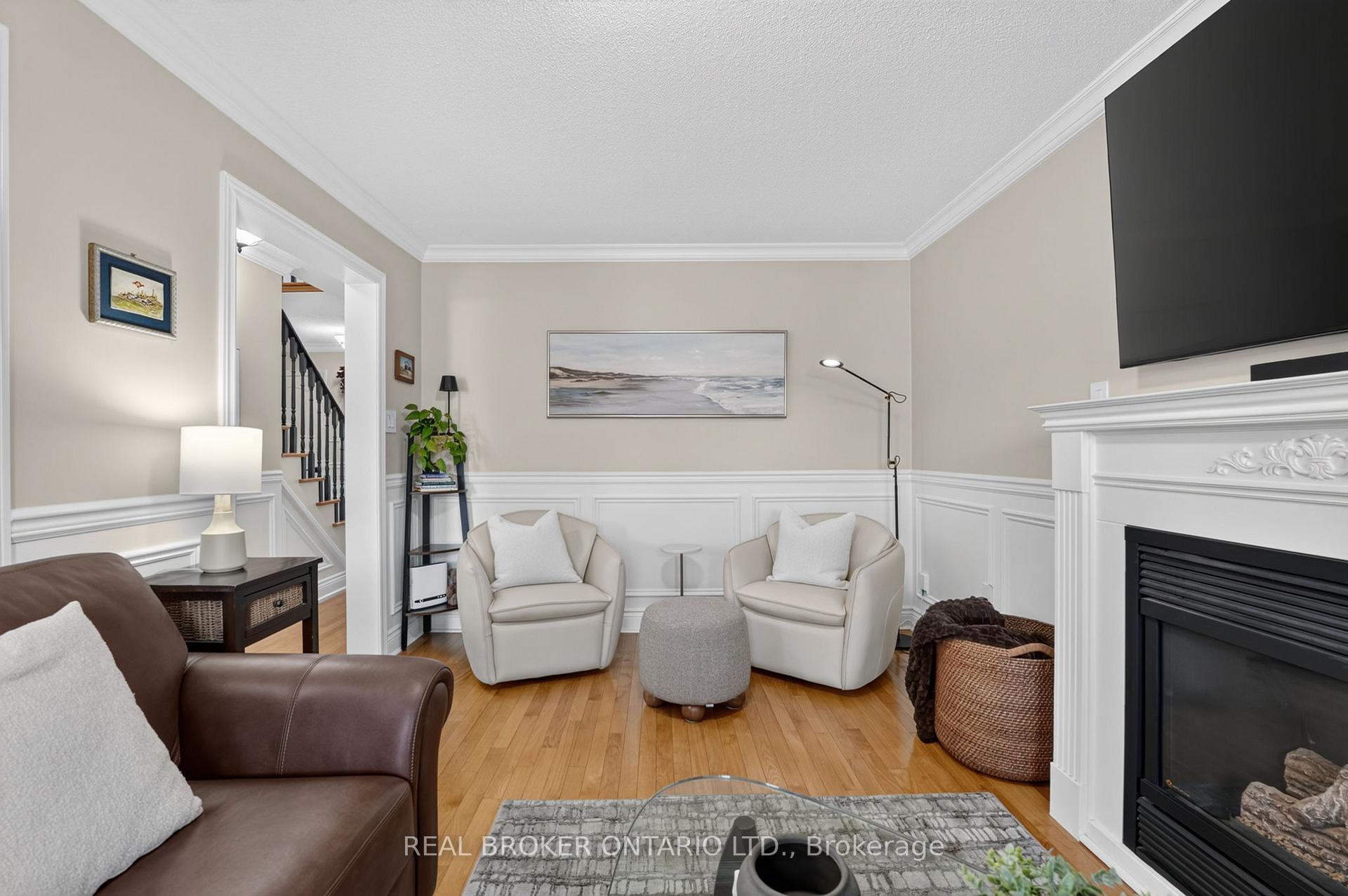 Photo 12 of 74 Harley Avenue, Halton Hills, Georgetown — HOMEH
