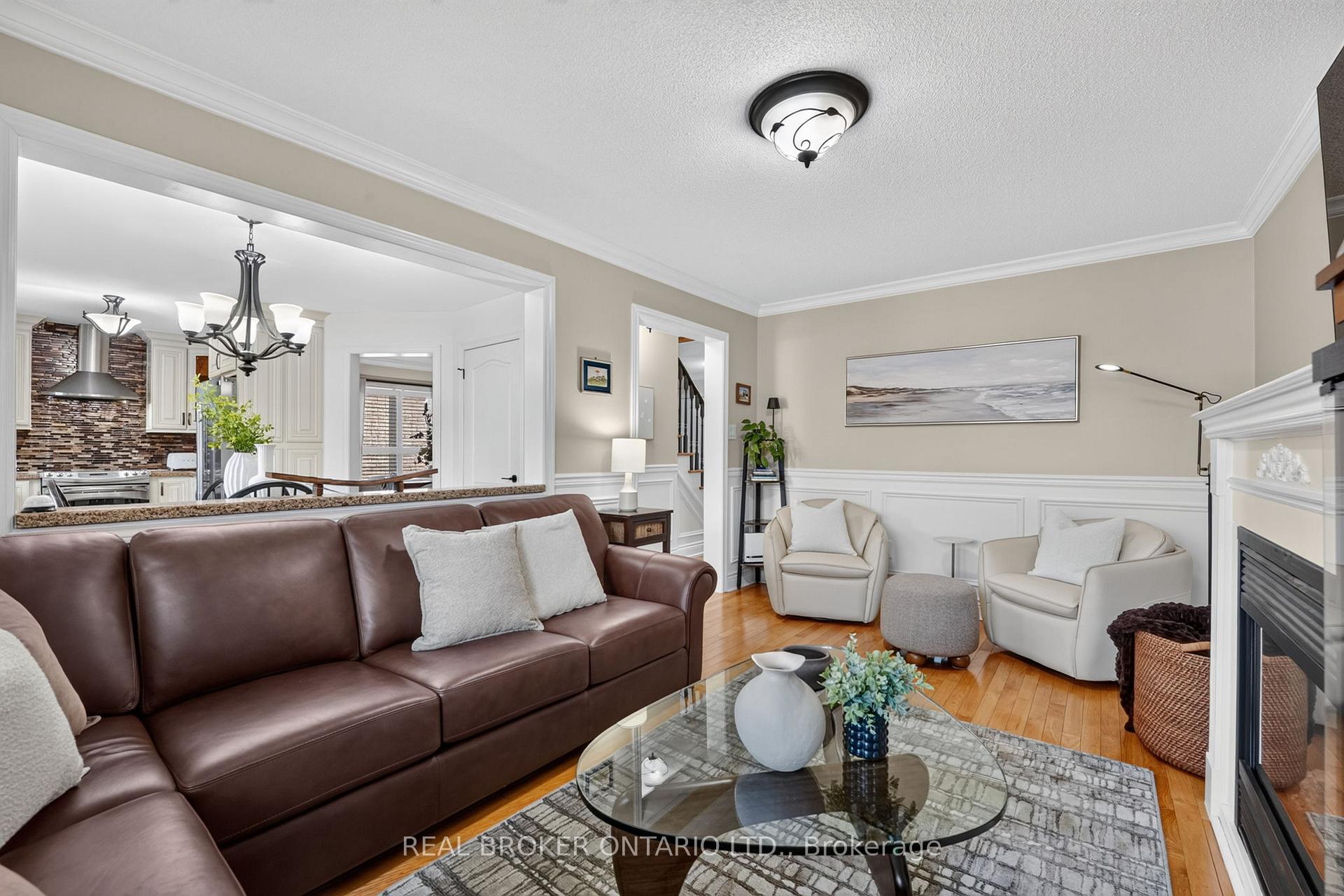 Photo 13 of 74 Harley Avenue, Halton Hills, Georgetown — HOMEH