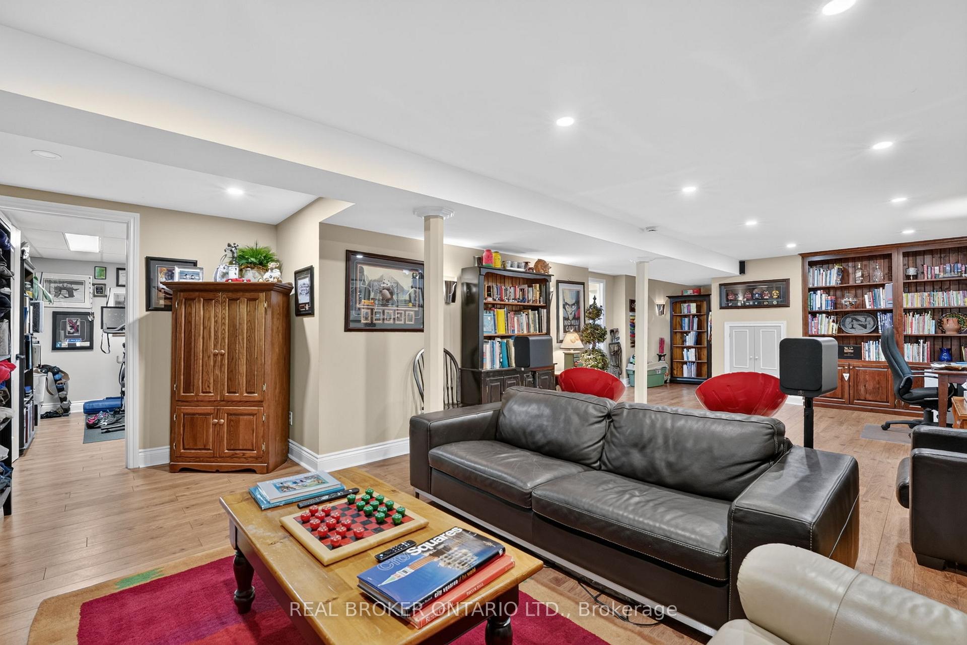 Photo 35 of 74 Harley Avenue, Halton Hills, Georgetown — HOMEH
