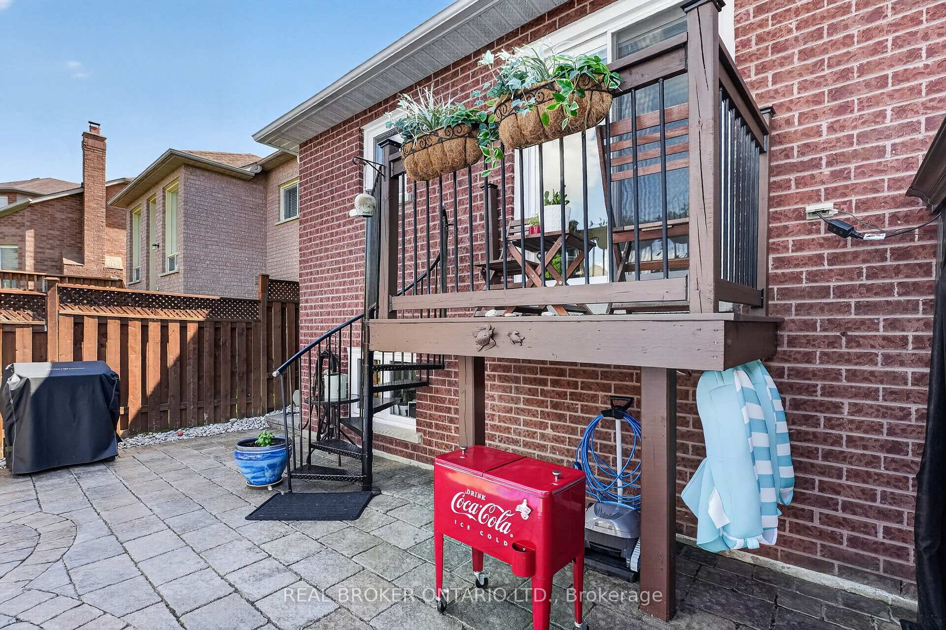 Photo 37 of 74 Harley Avenue, Halton Hills, Georgetown — HOMEH