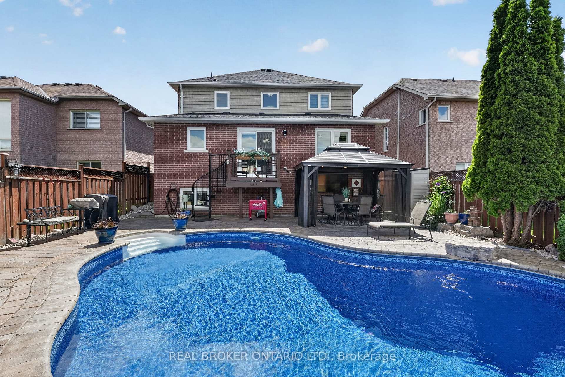 Photo 38 of 74 Harley Avenue, Halton Hills, Georgetown — HOMEH