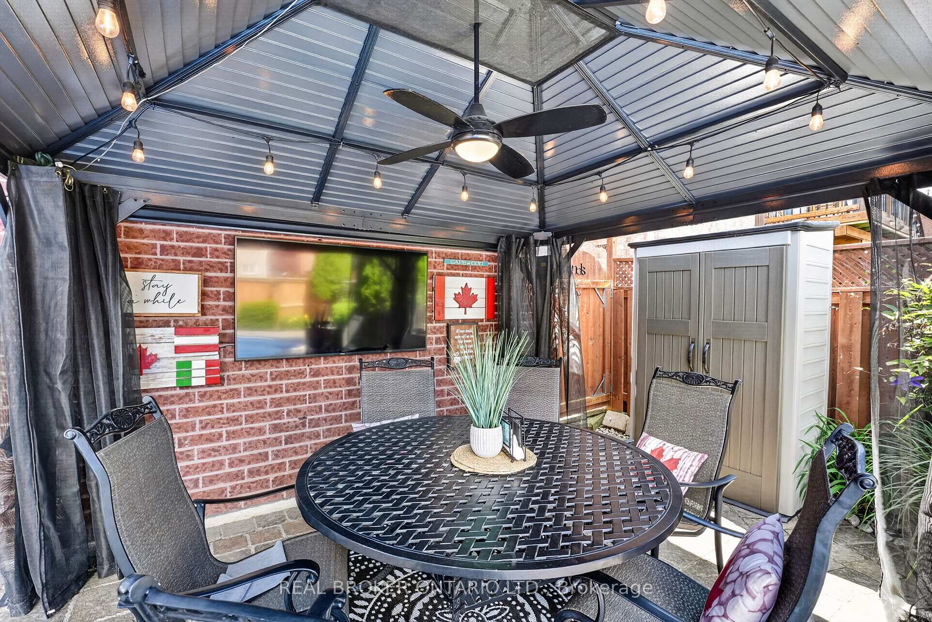 Photo 42 of 74 Harley Avenue, Halton Hills, Georgetown — HOMEH