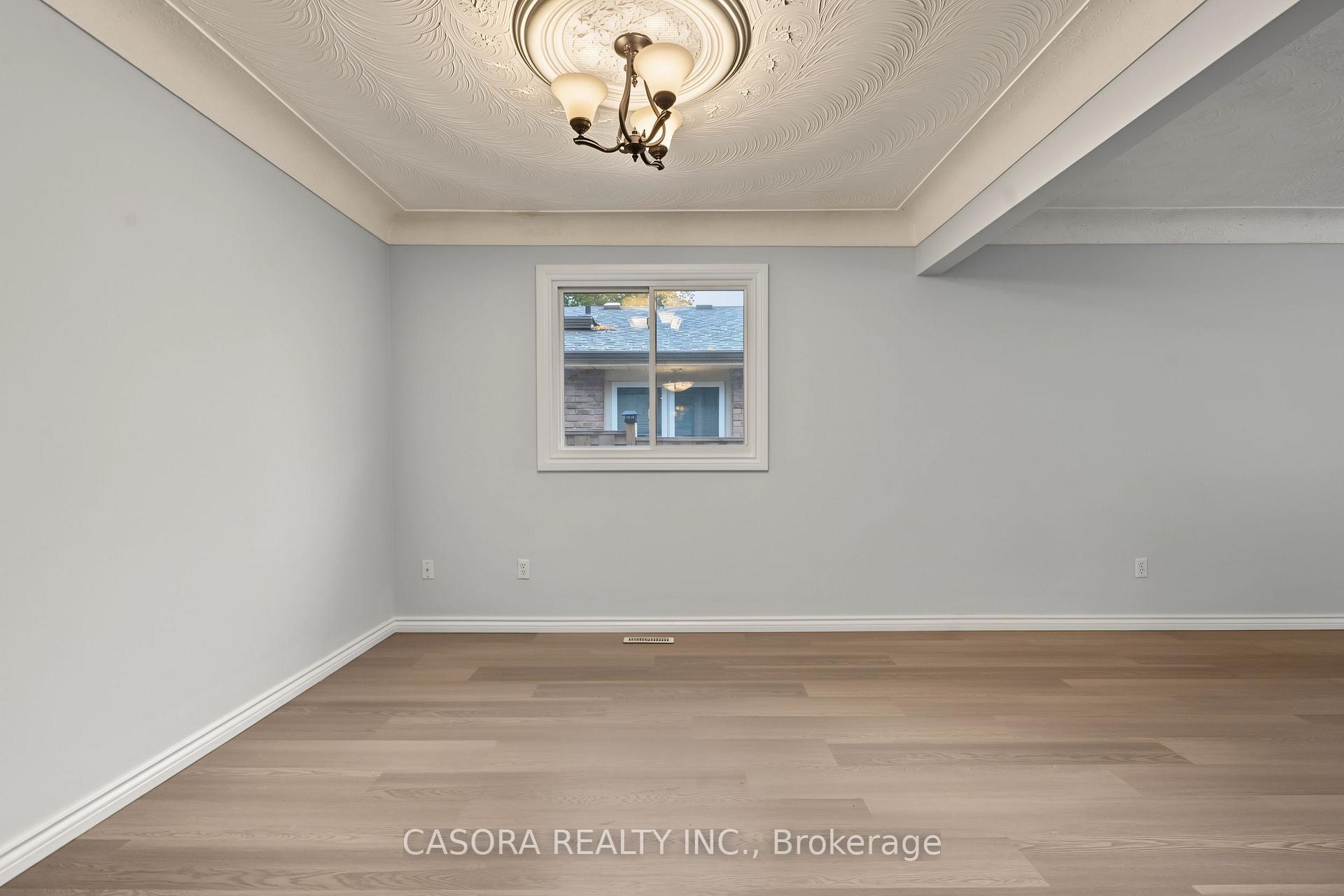 Photo 10 of 8 Valanna Court, Hamilton, Gurnett — HOMEH