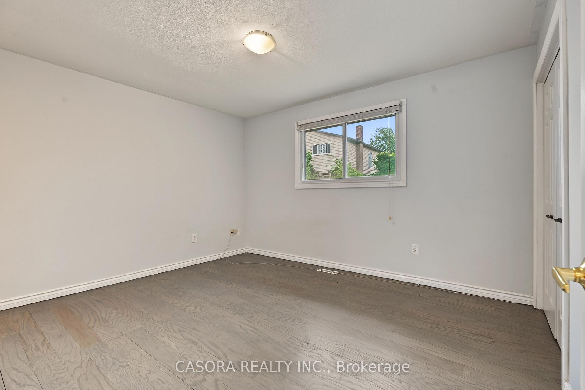 Photo 19 of 8 Valanna Court, Hamilton, Gurnett — HOMEH