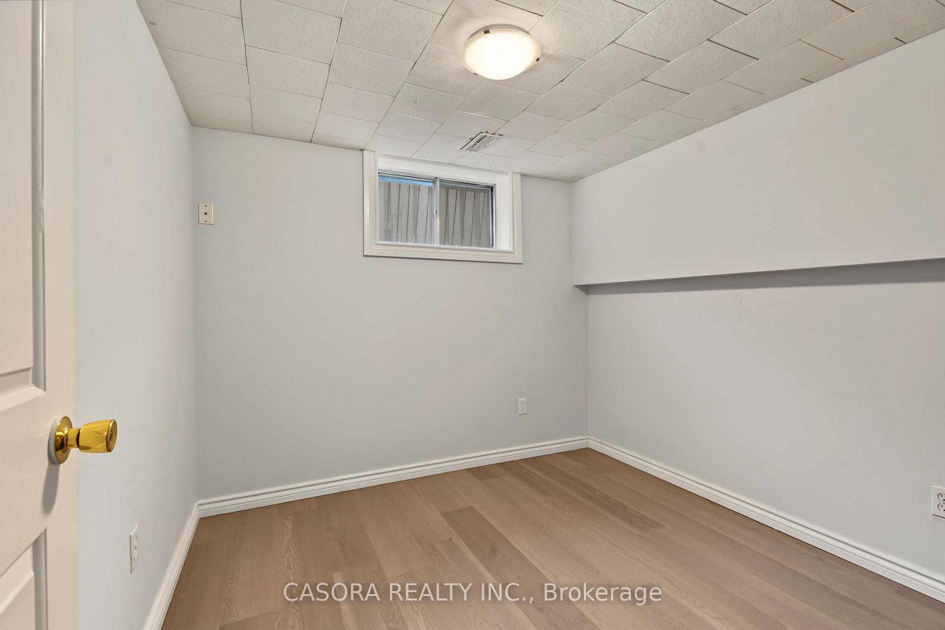 Photo 28 of 8 Valanna Court, Hamilton, Gurnett — HOMEH