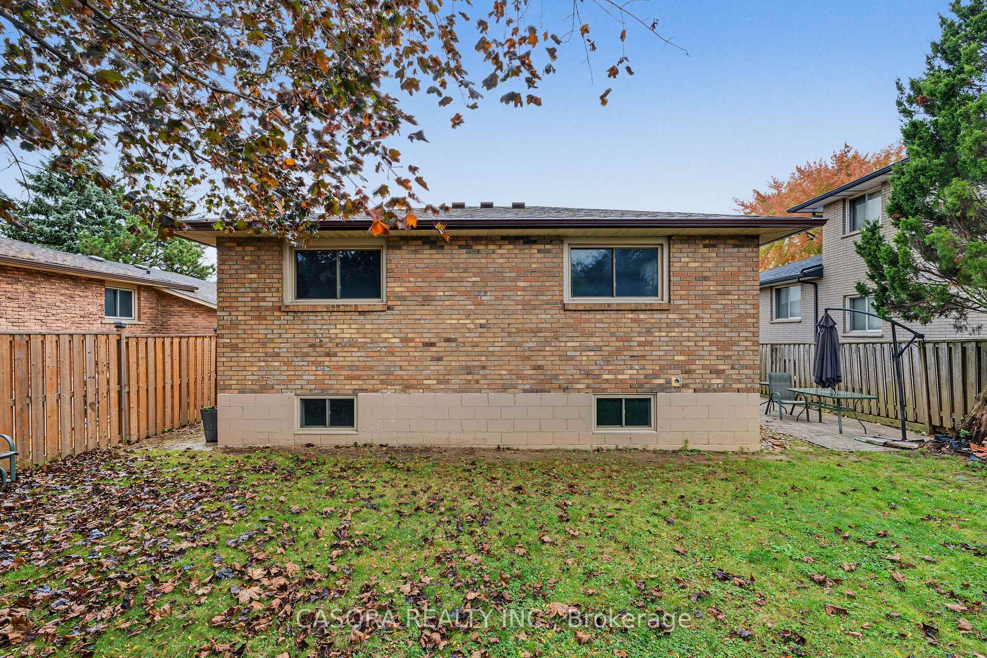 Photo 40 of 8 Valanna Court, Hamilton, Gurnett — HOMEH