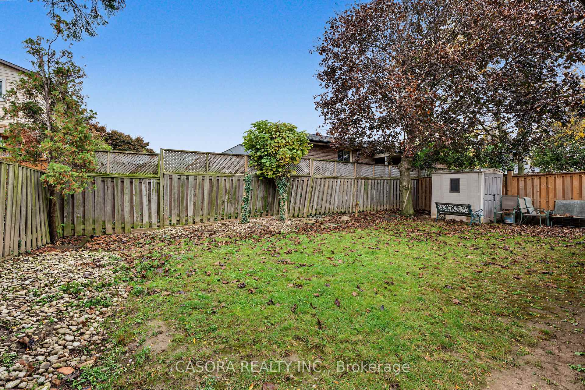 Photo 42 of 8 Valanna Court, Hamilton, Gurnett — HOMEH